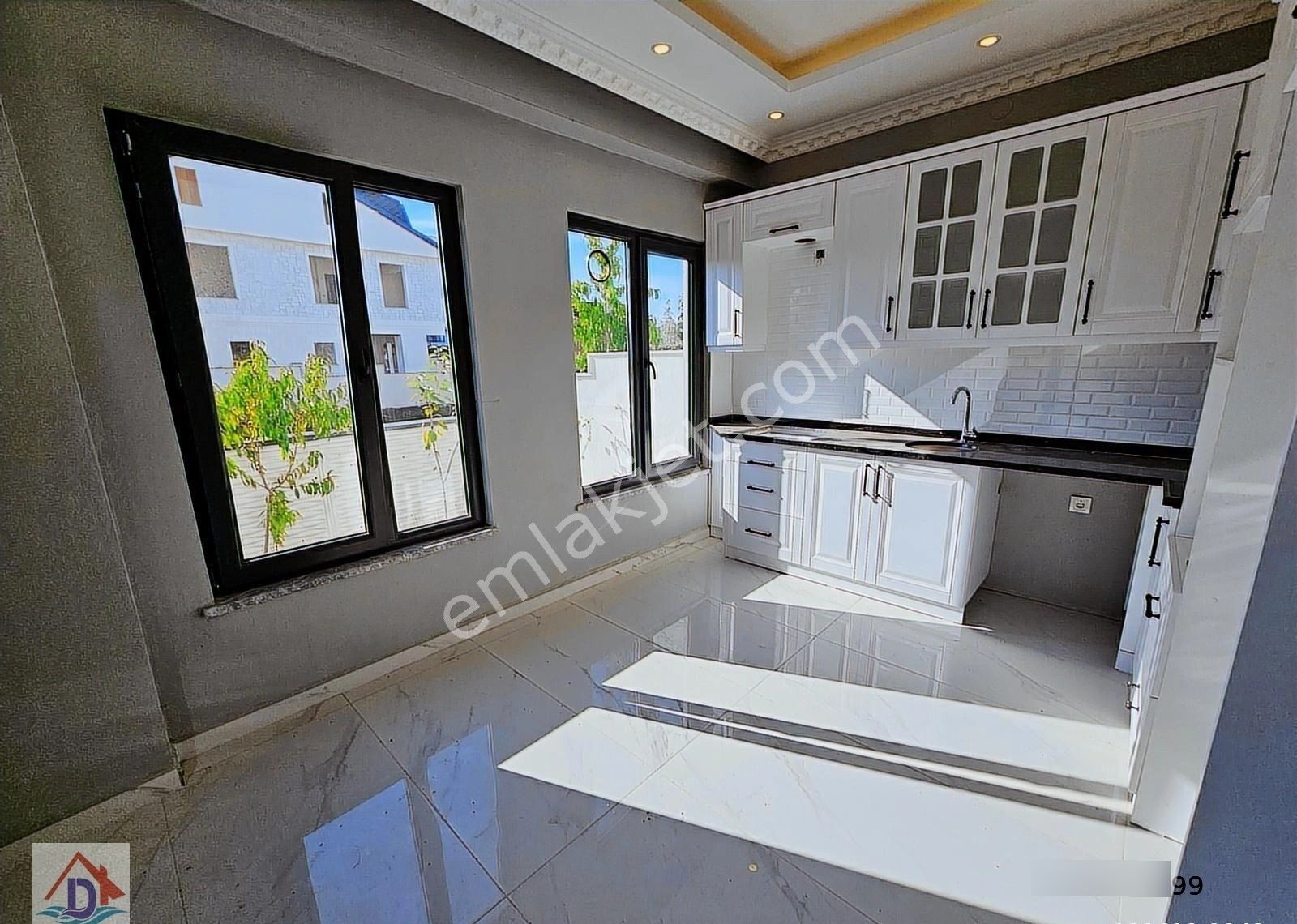 Deniz'den 4+1 Müstakil Havuzlu,ayrı Mutfaklı,geniş Bahçeli Villa - Görsel 24