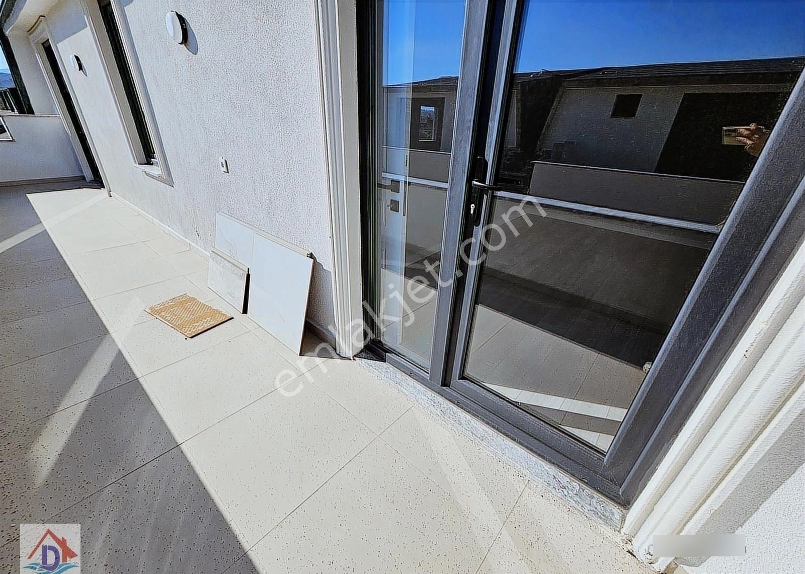 Deniz'den 4+1 Müstakil Havuzlu,ayrı Mutfaklı,geniş Bahçeli Villa - Görsel 21