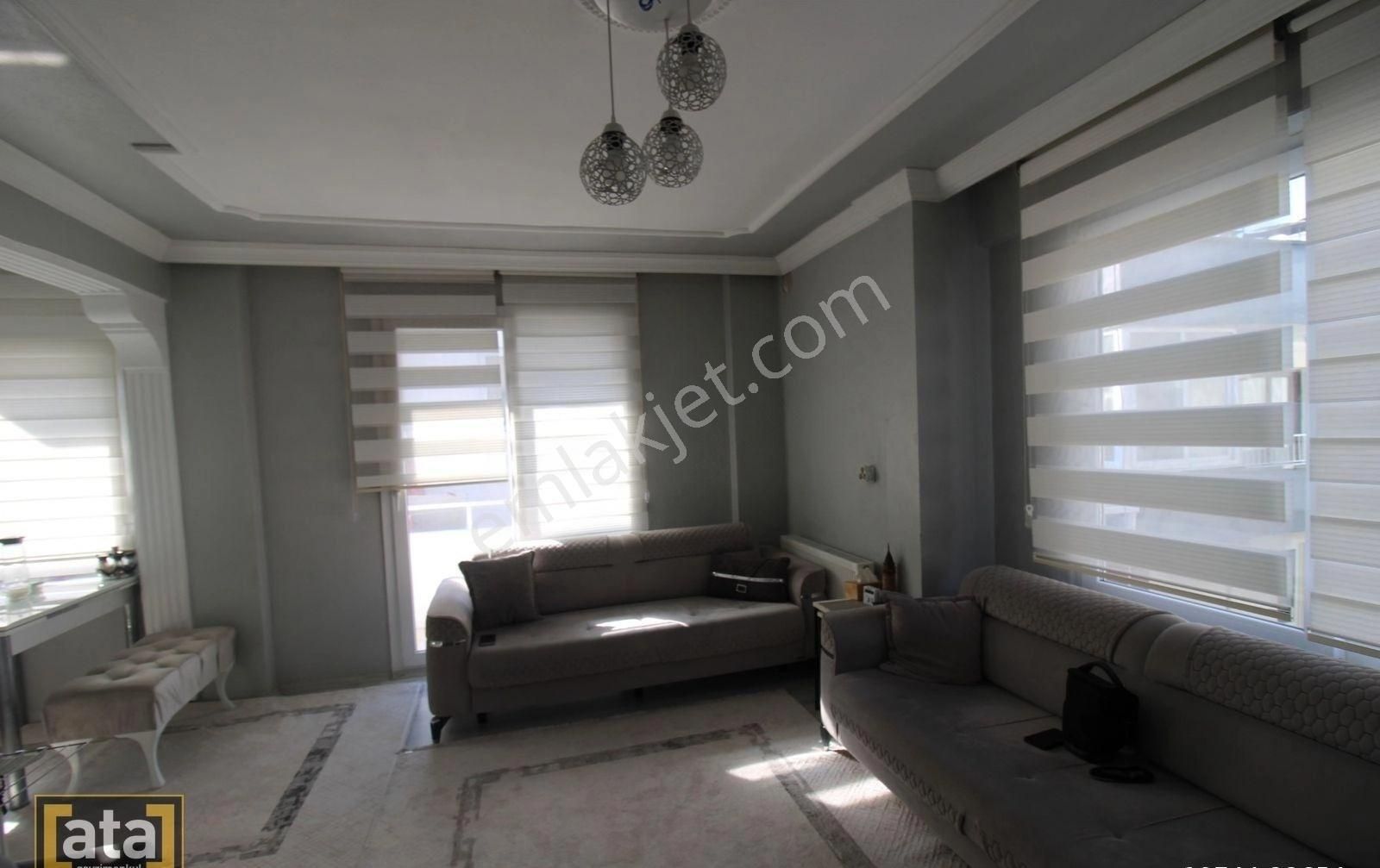 Sosyete Pazarı Civarı Kombili İçi Yapılı Merkezi Konumlu 2+1 - Görsel 4