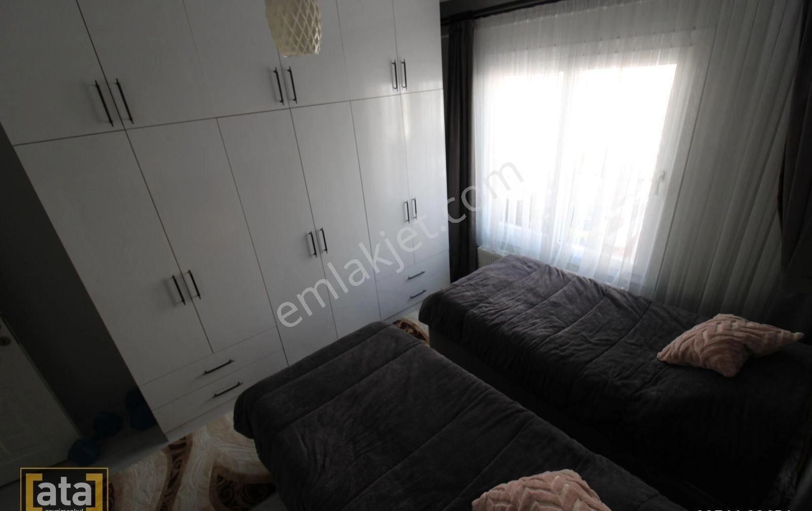 Sosyete Pazarı Civarı Kombili İçi Yapılı Merkezi Konumlu 2+1 - Görsel 17