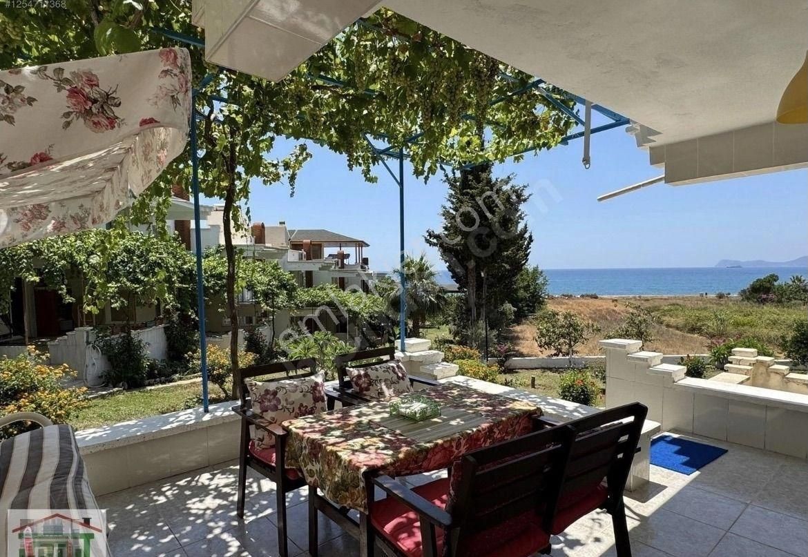 Temiz Eşyalı Denize Yakın Siteiçerisinde Yazlık Villa