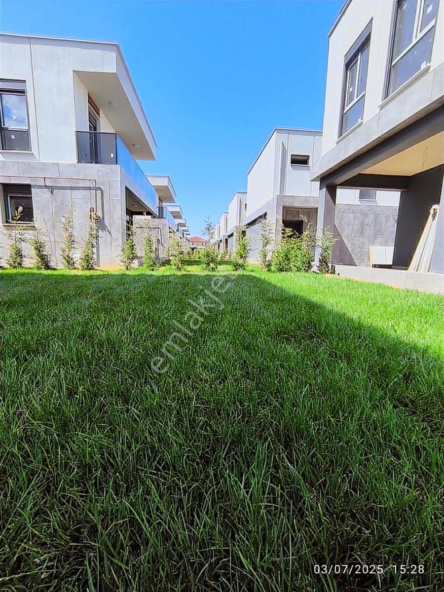 Düzce Merkezde Sıfır Yerden Isıtmalı 4+1 Kiralık Villa - Görsel 6