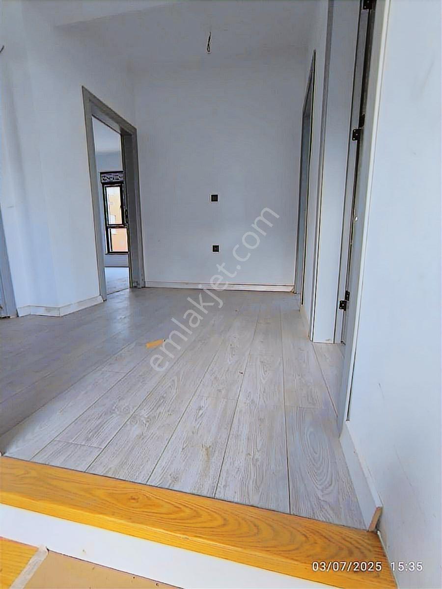 Düzce Merkezde Sıfır Yerden Isıtmalı 4+1 Kiralık Villa - Görsel 18