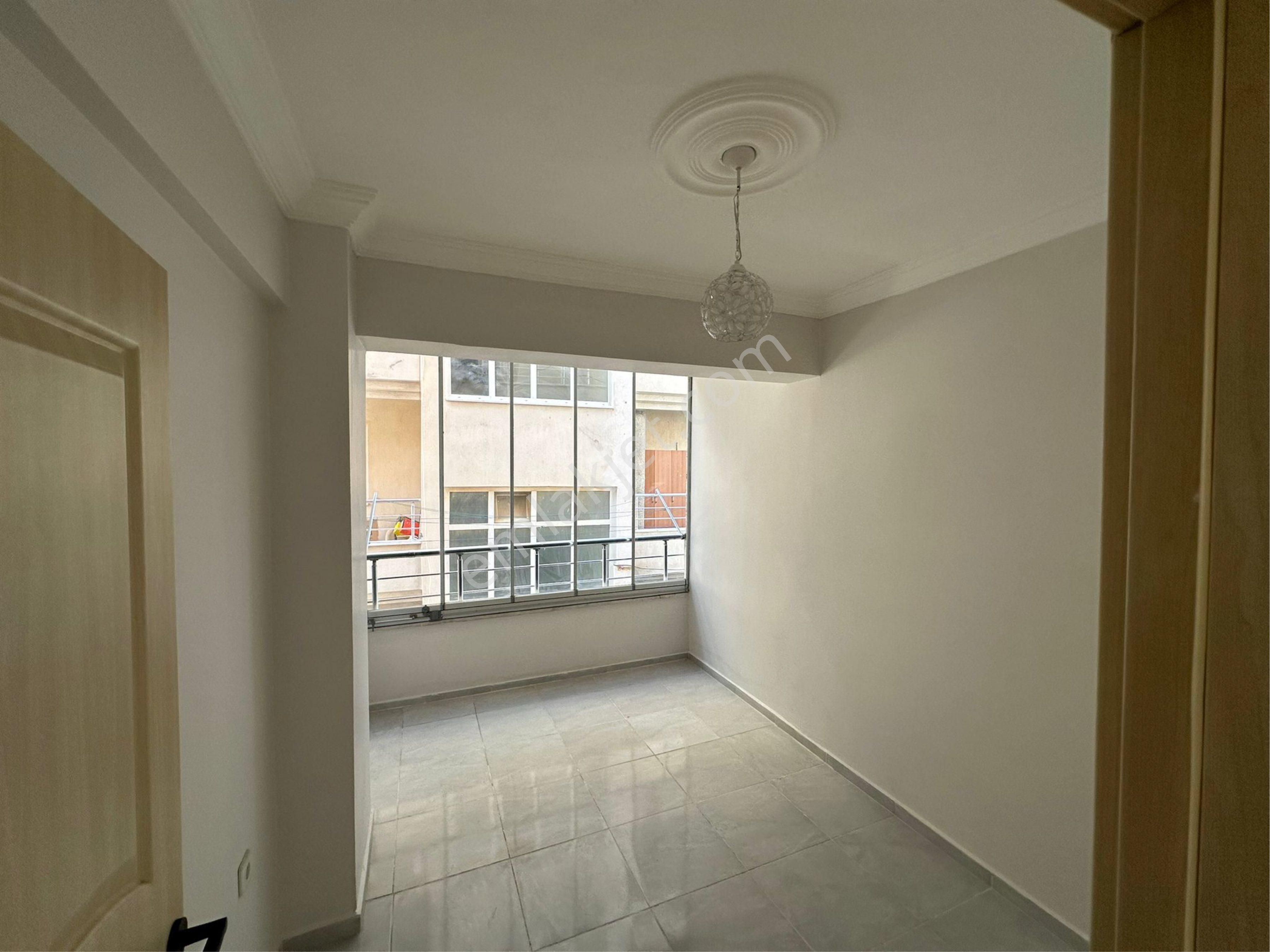 Efeler Mahallesinde Çok Uygun Fiyata 2+1 Açık Mutfak Daire - Görsel 8