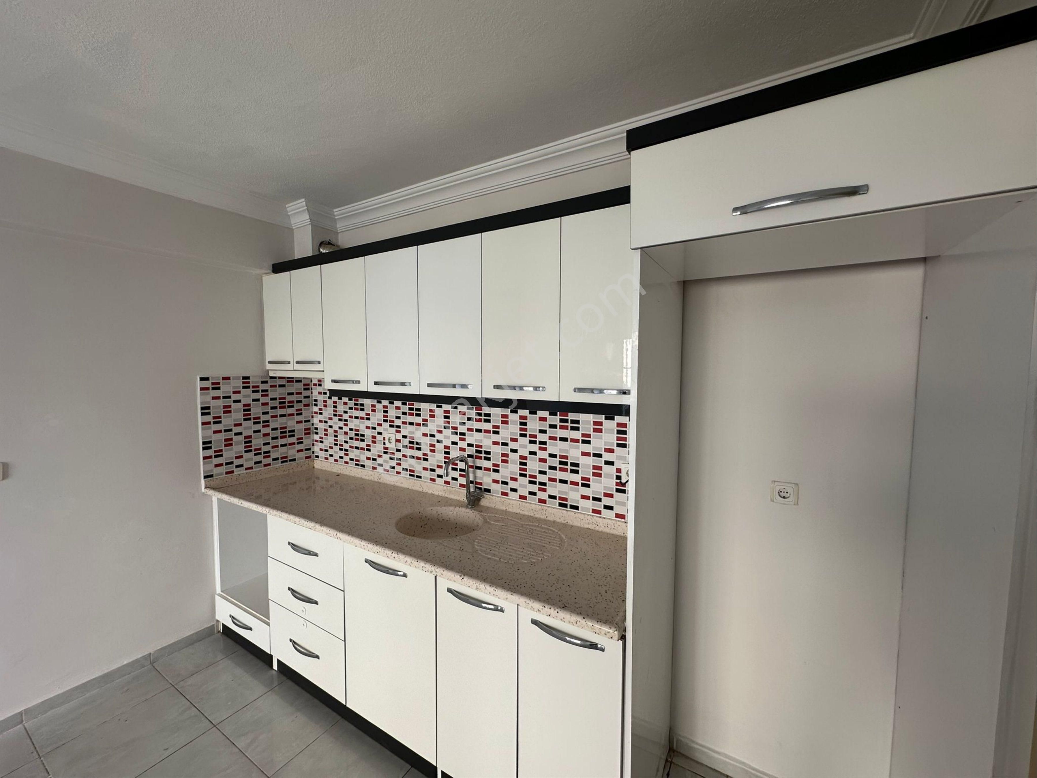 Efeler Mahallesinde Çok Uygun Fiyata 2+1 Açık Mutfak Daire - Görsel 4