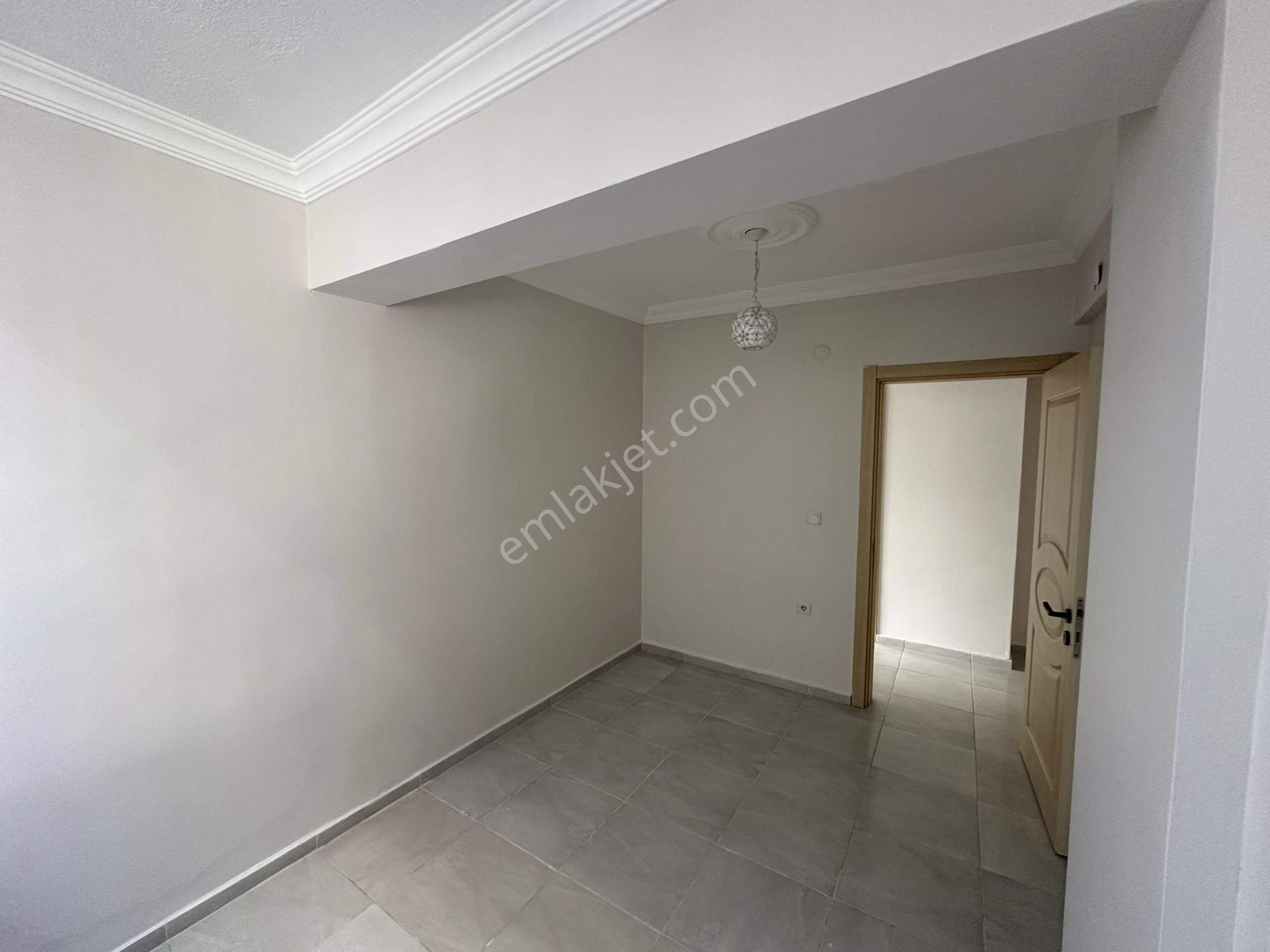 Efeler Mahallesinde Çok Uygun Fiyata 2+1 Açık Mutfak Daire - Görsel 10