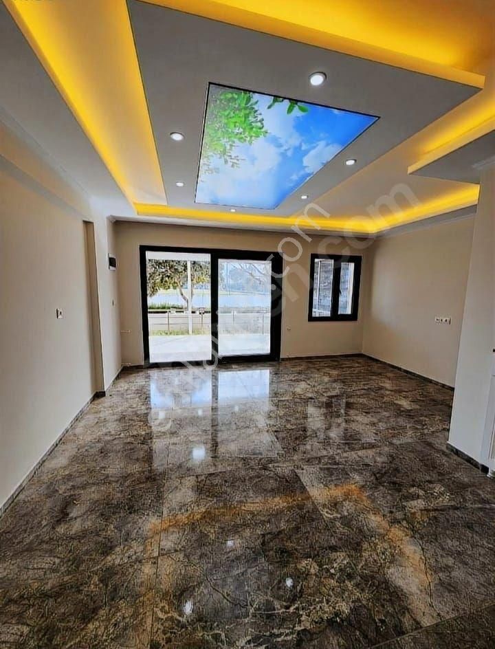 Denize 300 Metre Yenilenmiş 4+1 Villa - Görsel 4