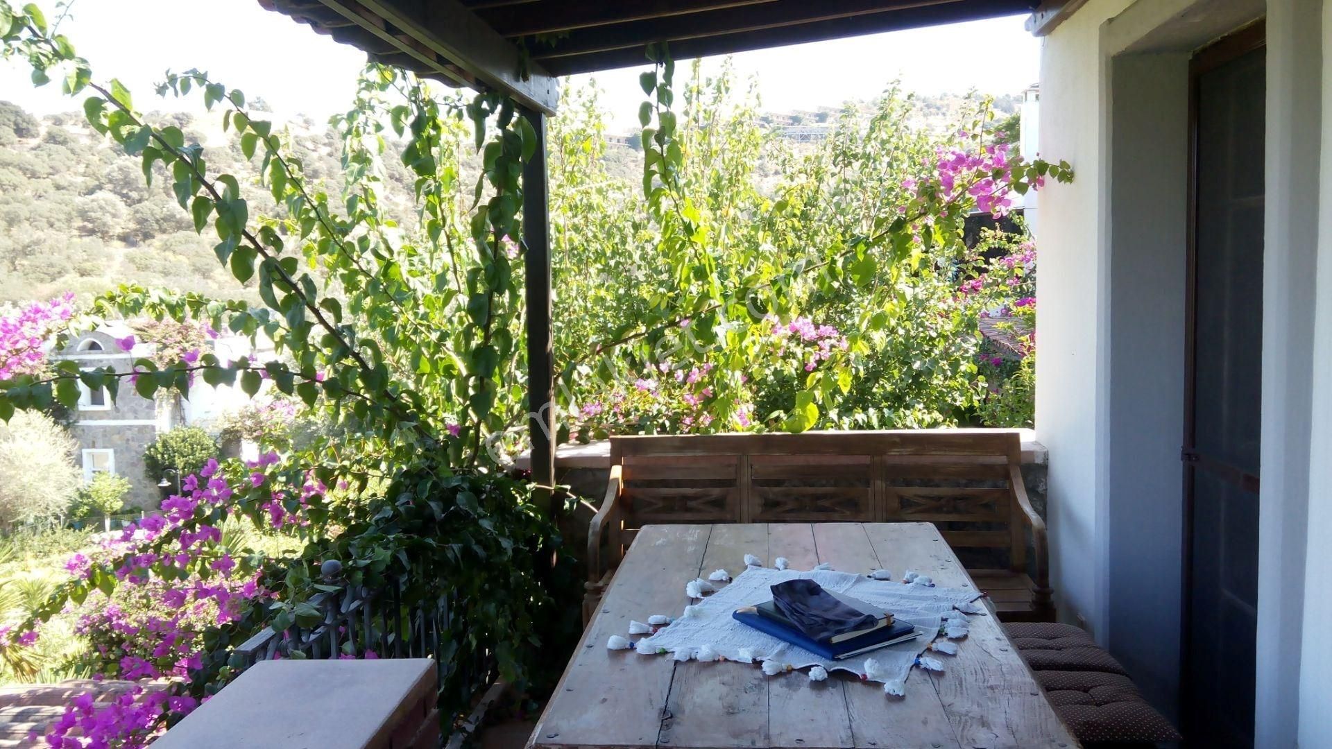Bodrum Türkbükü Club Sitesi Eşyalı Kiralık 2+1 Üst Kat Daire - Görsel 10