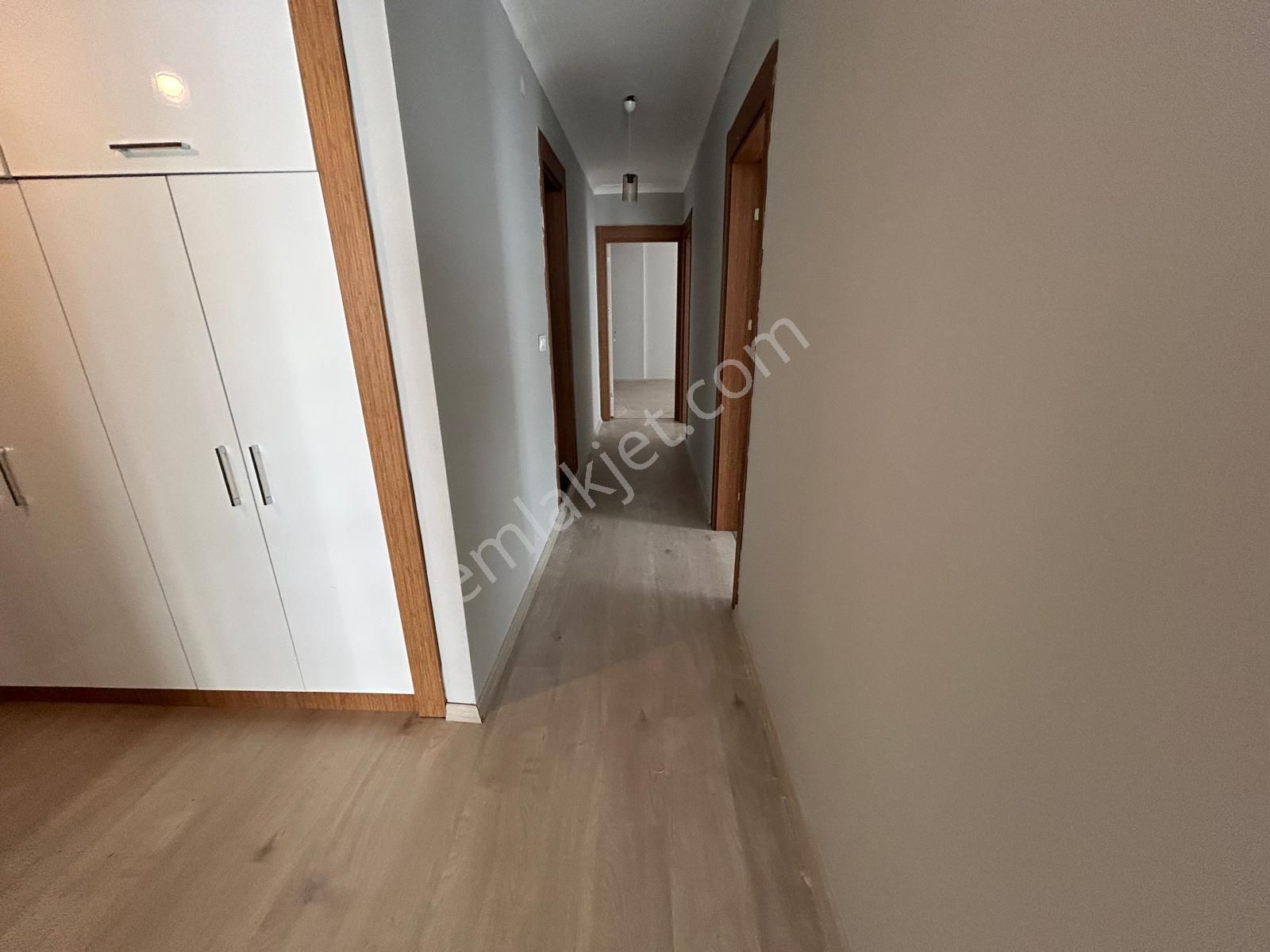 Yükselden Satılık Kadıköyün Üst Caddesinde Ebeveyn Banyolu 3+1 Geniş Daire - Görsel 27
