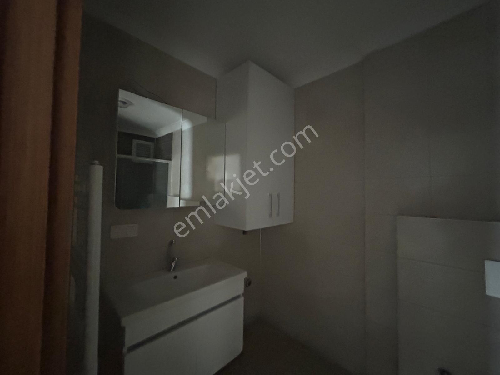 Yükselden Satılık Kadıköyün Üst Caddesinde Ebeveyn Banyolu 3+1 Geniş Daire - Görsel 29