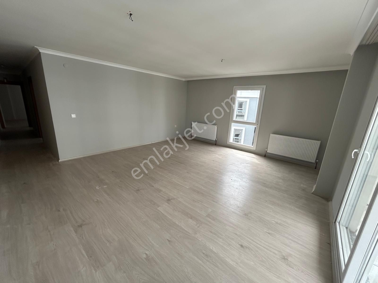 Yükselden Satılık Kadıköyün Üst Caddesinde Ebeveyn Banyolu 3+1 Geniş Daire - Görsel 20