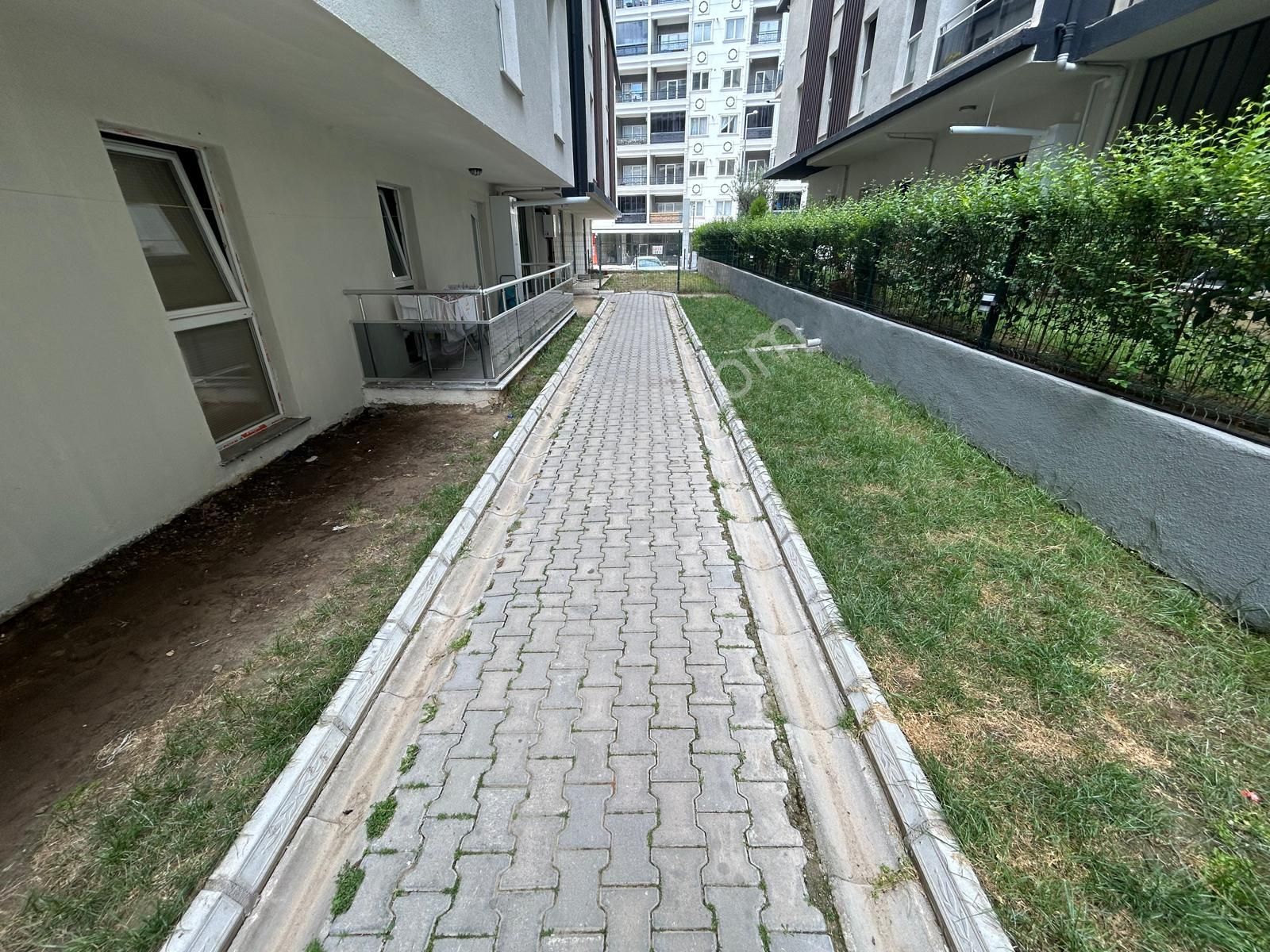 Yükselden Satılık Kadıköyün Üst Caddesinde Ebeveyn Banyolu 3+1 Geniş Daire - Görsel 2