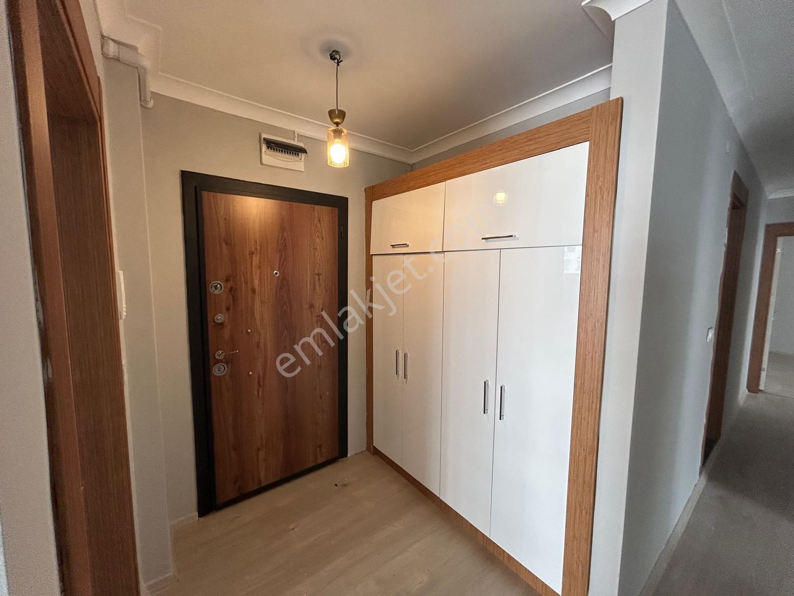 Yükselden Satılık Kadıköyün Üst Caddesinde Ebeveyn Banyolu 3+1 Geniş Daire - Görsel 22