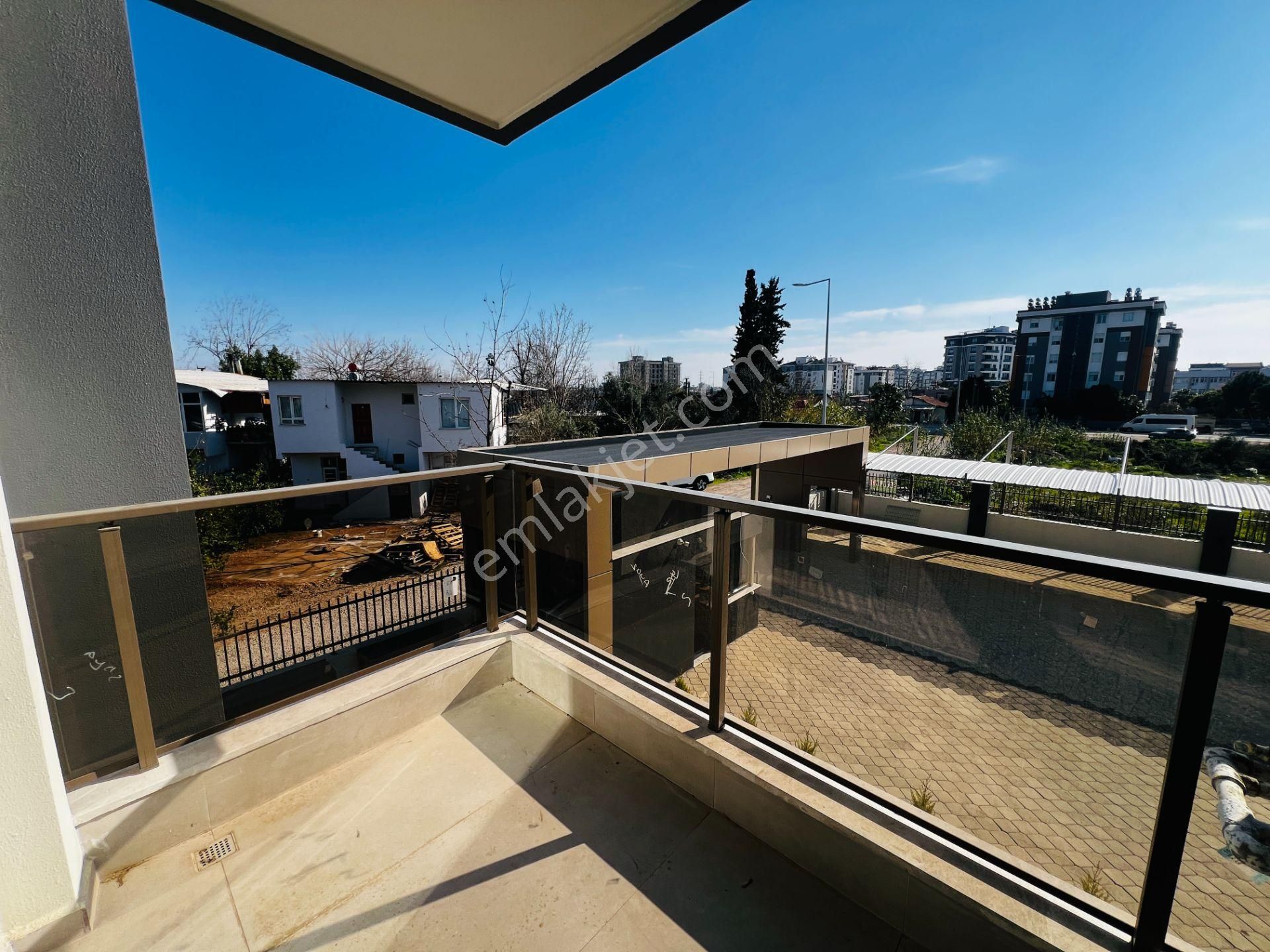 Yüzme Havuzlu Otoparklı Lüks Sitede 1+1 Daire - Görsel 10