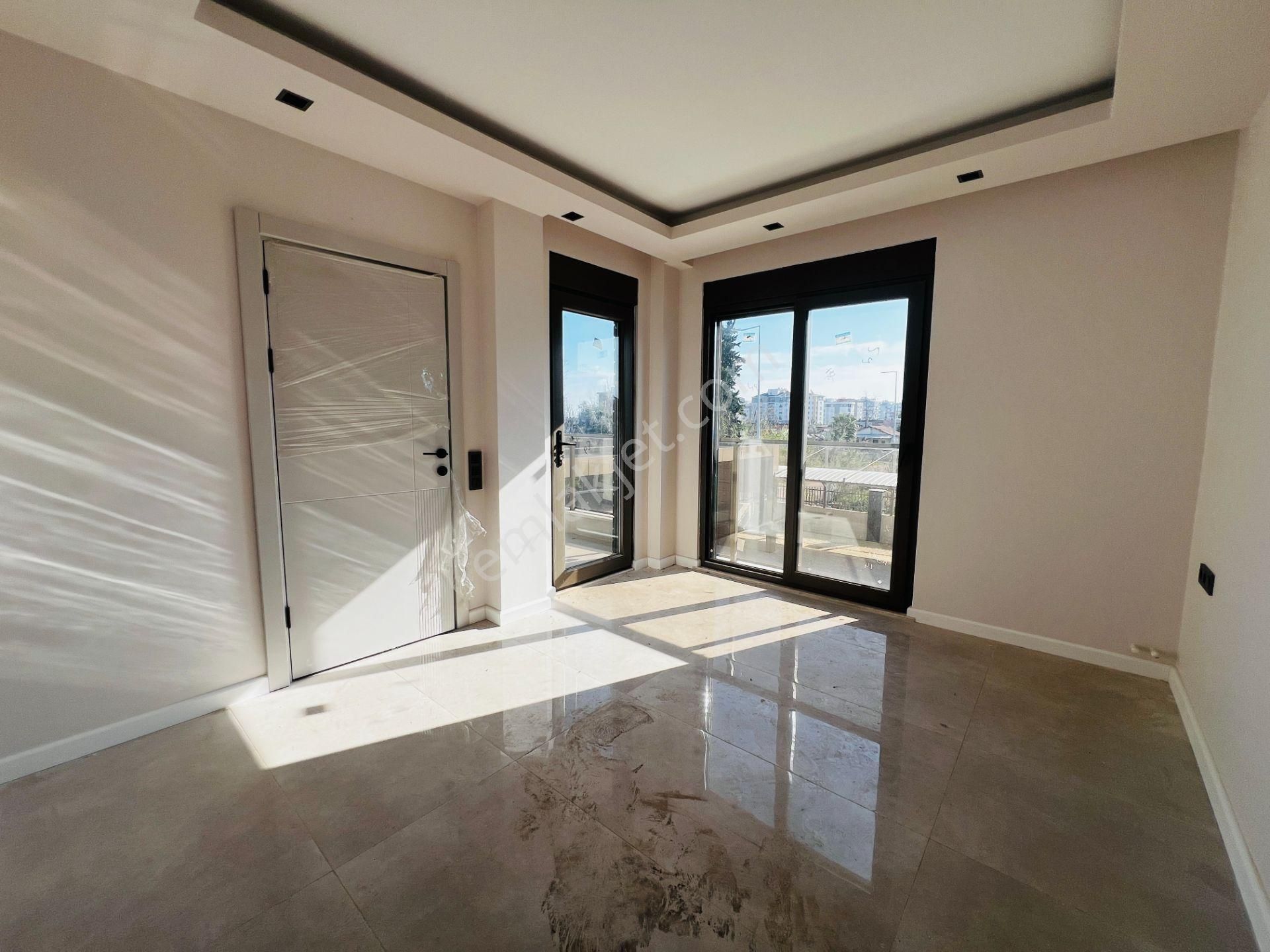 Yüzme Havuzlu Otoparklı Lüks Sitede 1+1 Daire - Görsel 7