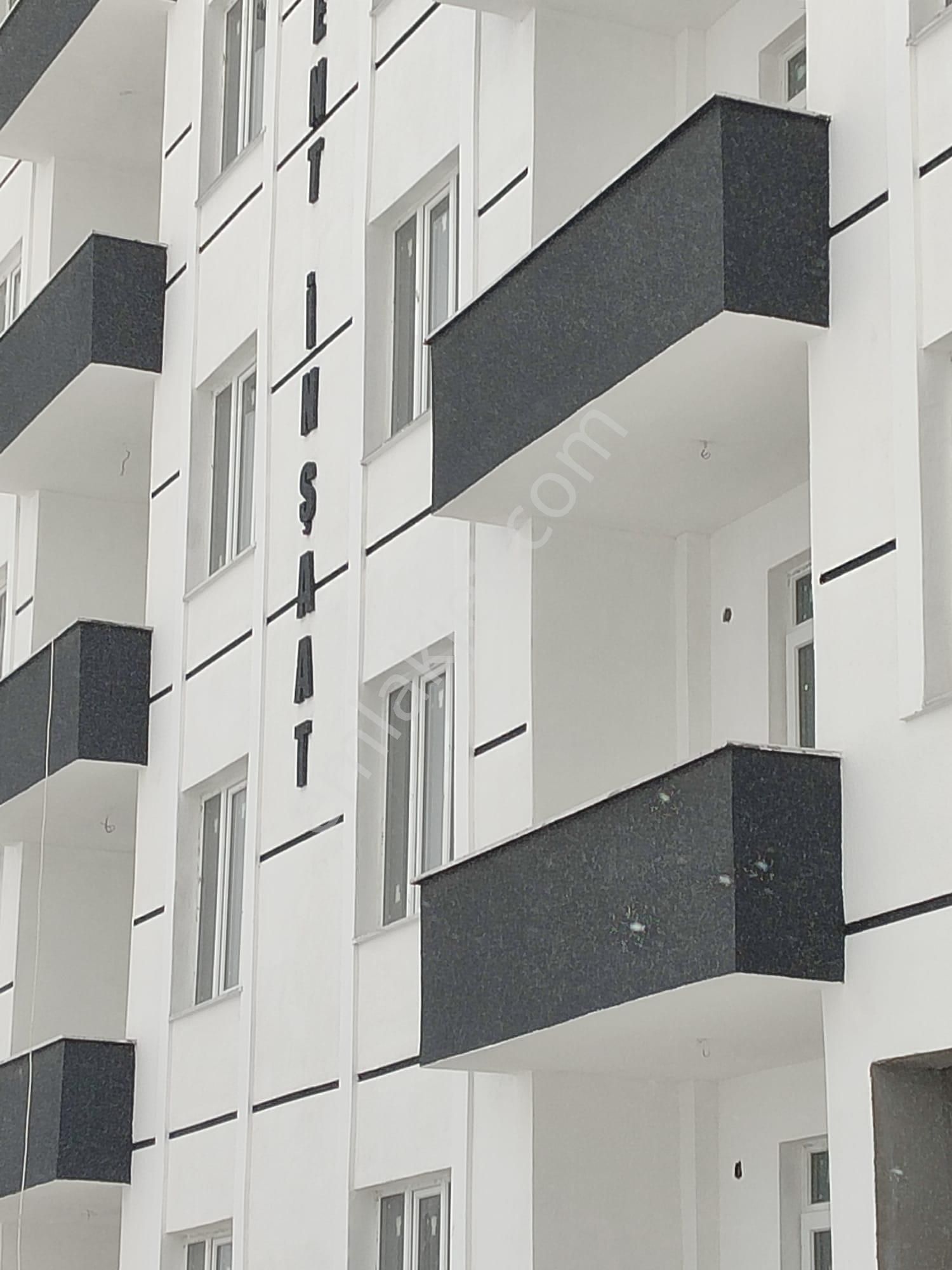 Toros Mahallesinde Satılık Sıfır Bina Kapalı Garajlı - Görsel 7