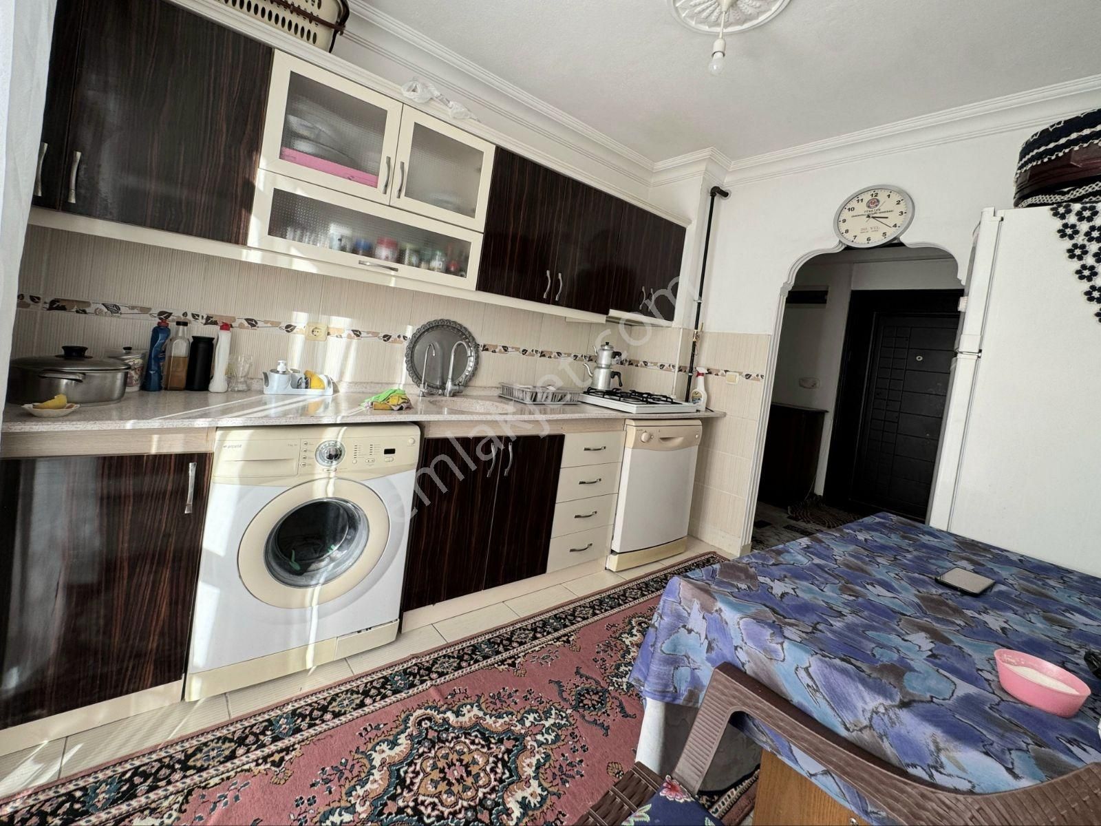 Yeni Emek Mah'de 2+1 1.kat Doğalgazlı Daire - Görsel 3