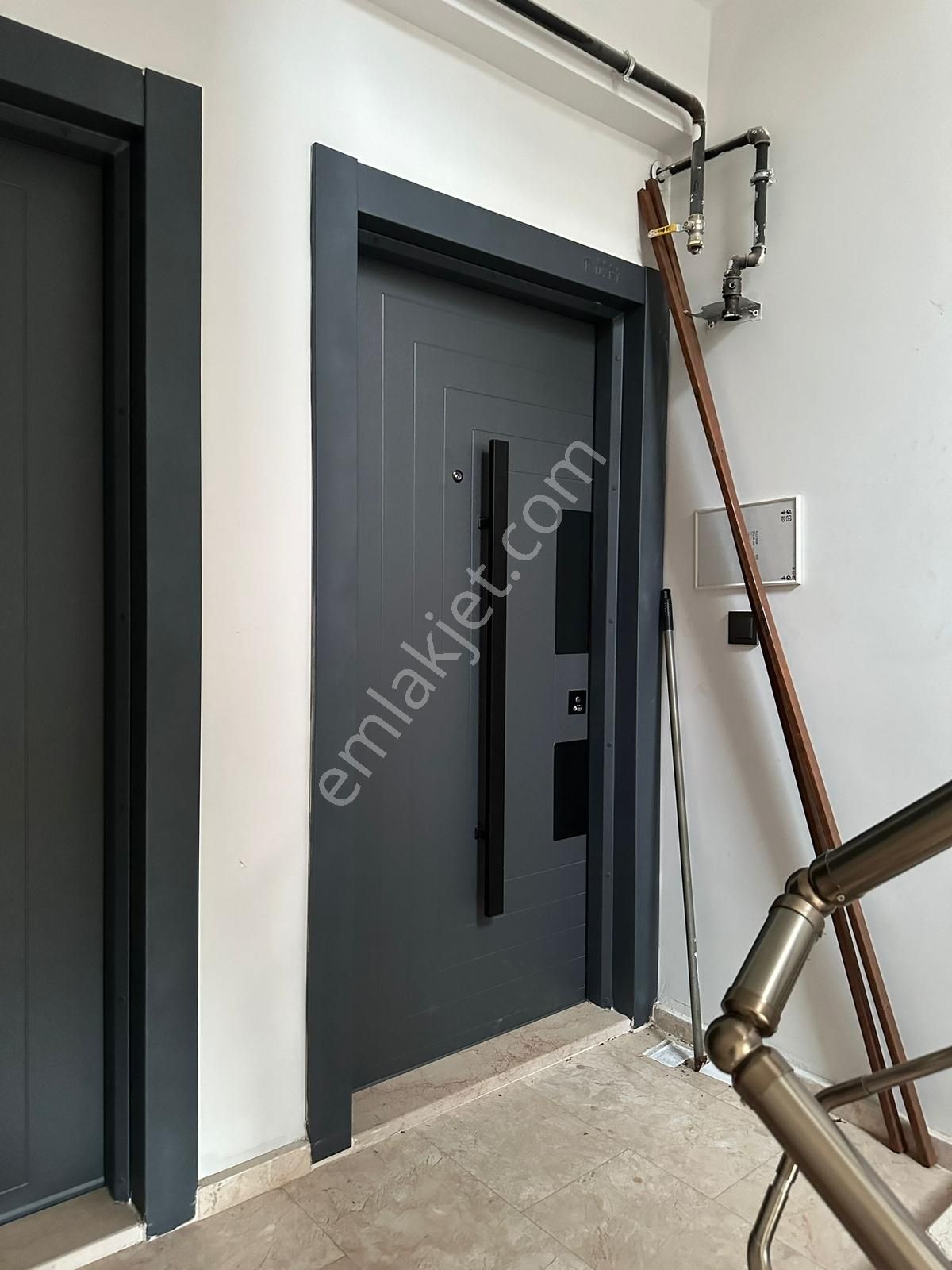 İnegöl Altınbaş Emlak'tan Merkezi Konumda Kiralık 1+1 Ofis - Görsel 9