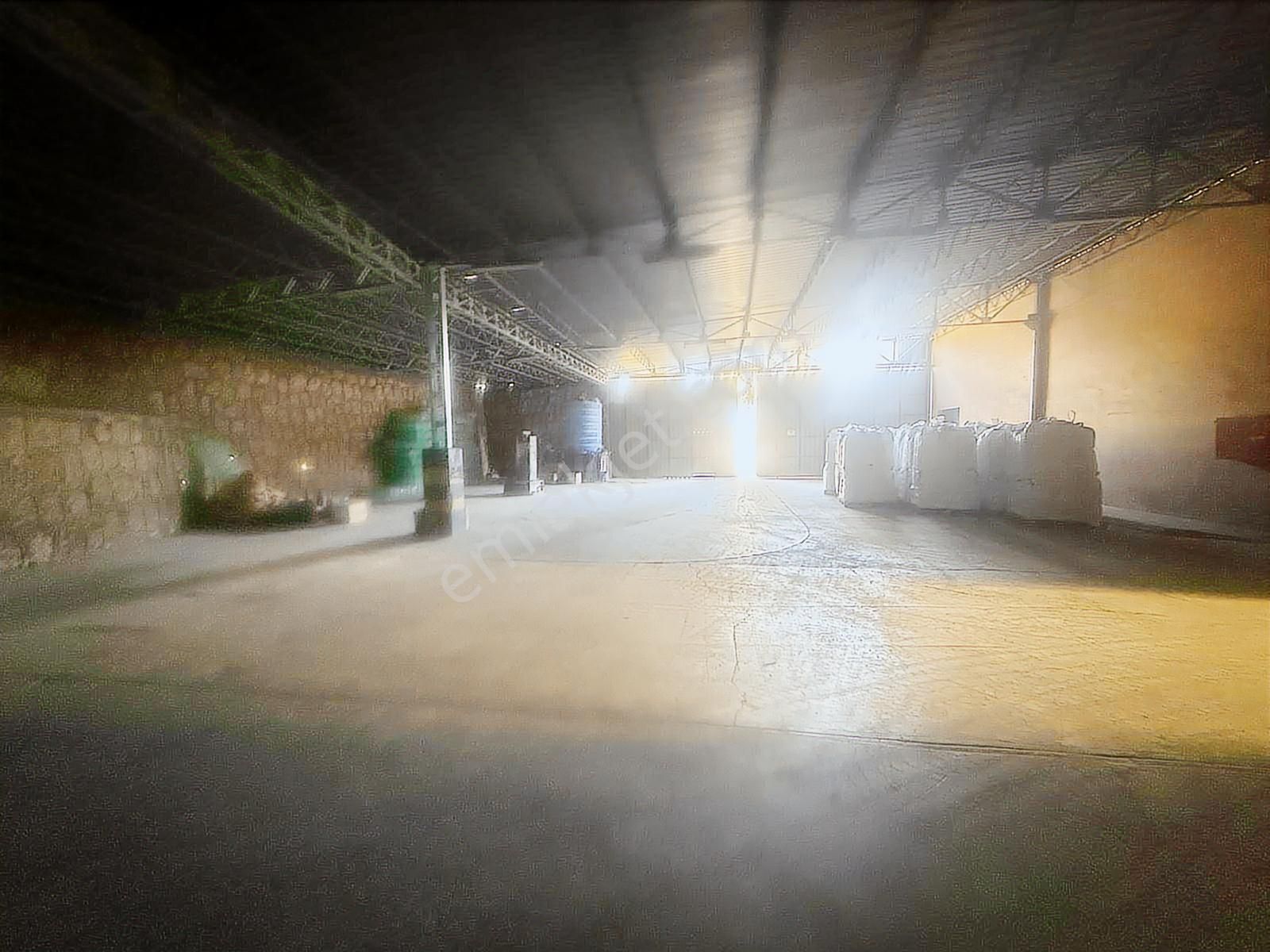 Zorlu Gayrimenkul'den Organize Sanayi Bölgesinde 1100m2 Depo - Görsel 8