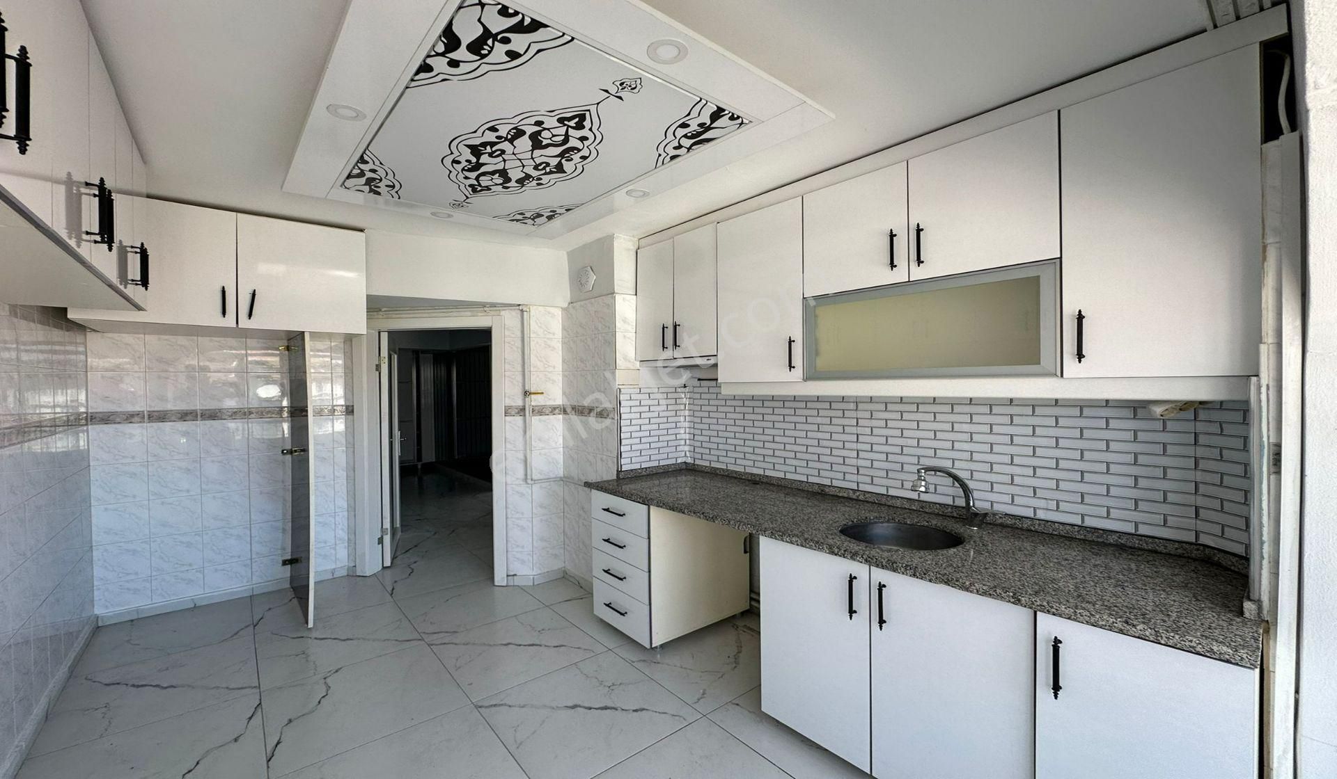 Ufuktepe Cadde Üzeri 3+1 Manzaralı Katta Masrafsız