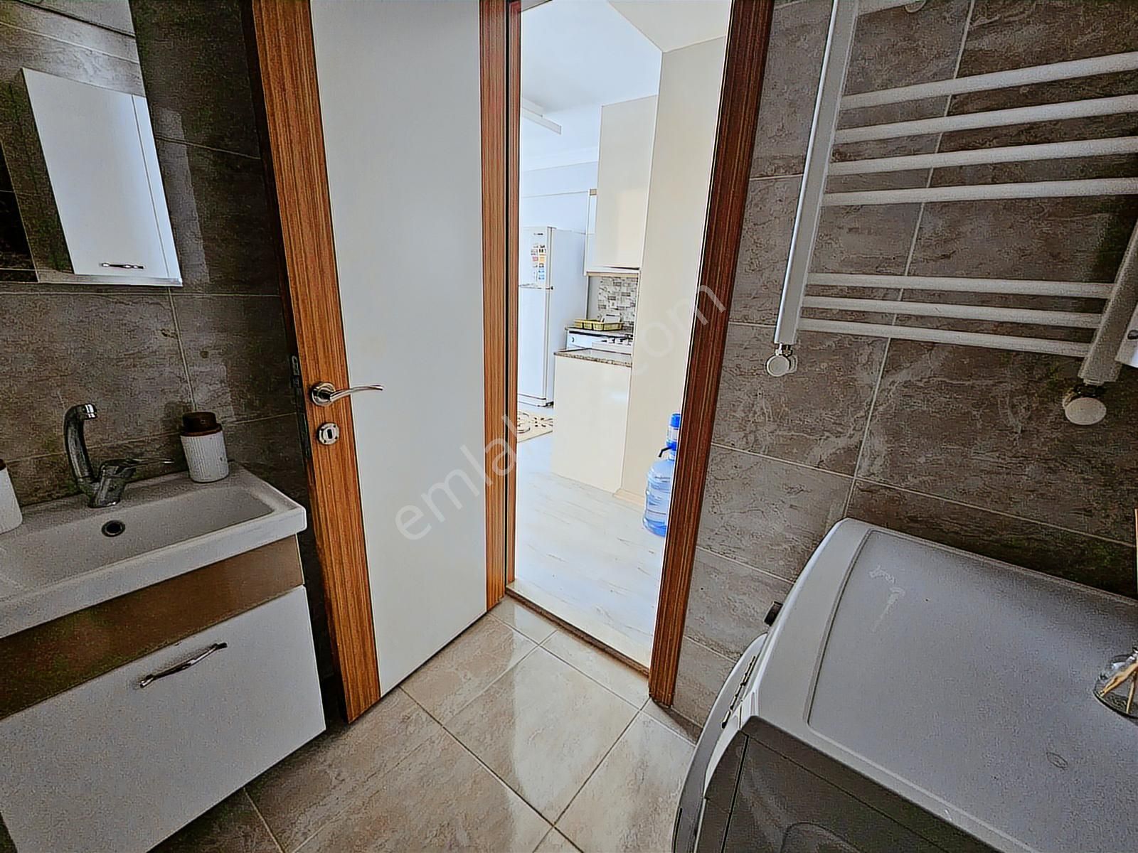 Remax Armadan Kuruçeşme Mah. Kiralık Eşyalı 1+1 Daire - Görsel 11