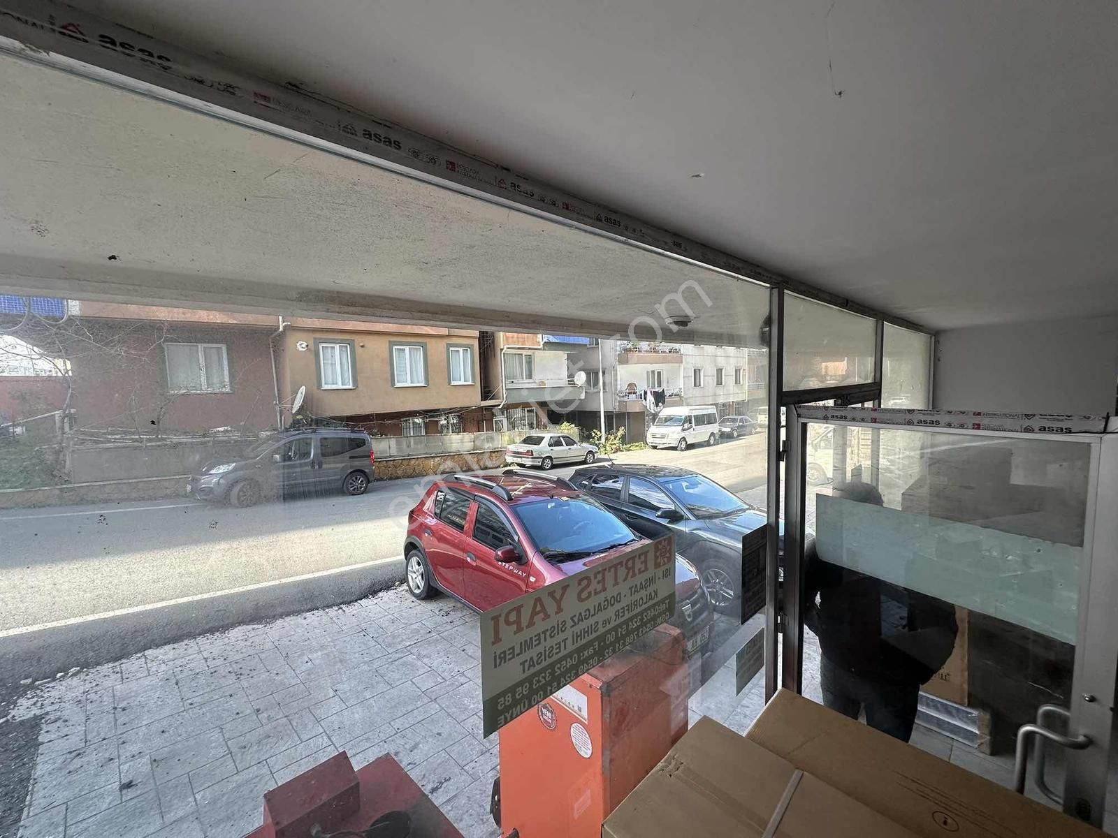 Karayelden Atatürk Mahallesinde Kurumsala Uygun Satılık Dükkan - Görsel 2