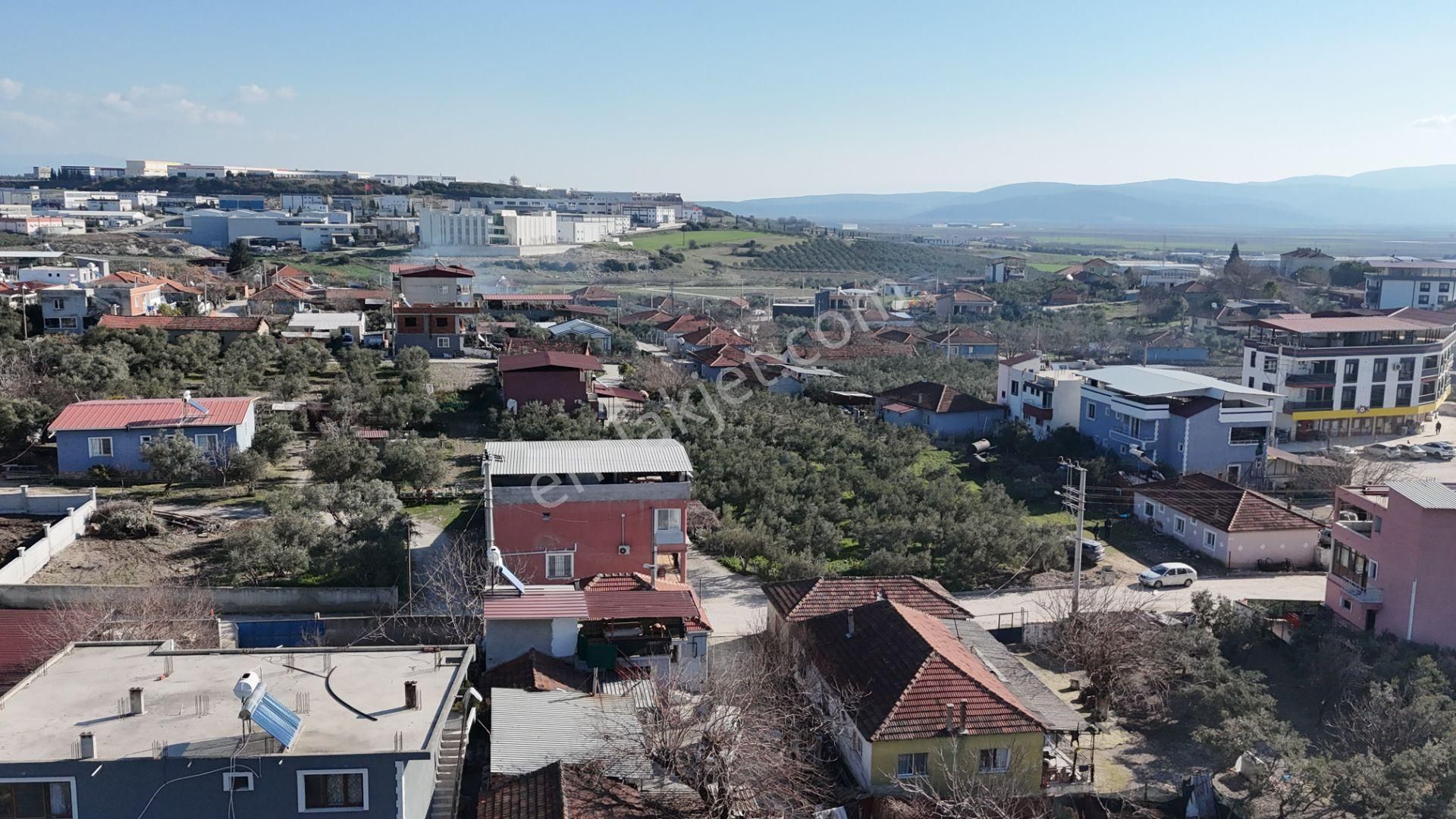 İzmir Menderes Tekelide Konut 1040 M2 3 Kat İmarlı Doğalgaz Merkezde