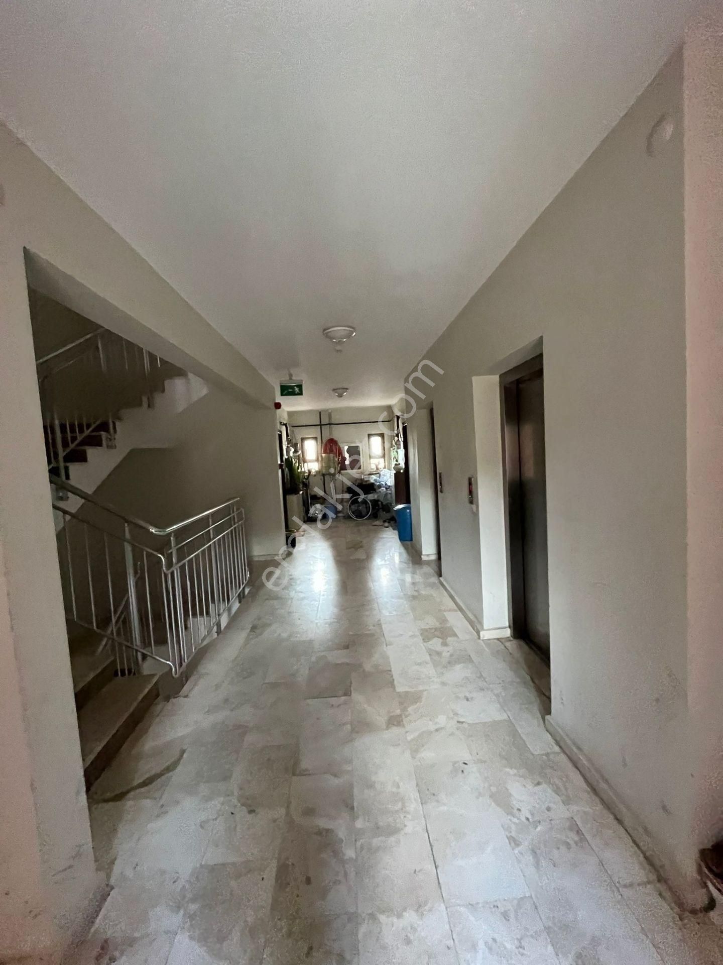 Afyon Üçok Emlaktan Kanlıca Mah Tokide Satılık Temiz Bakımlı 2+1 Arakat Fırsat Daire - Görsel 2