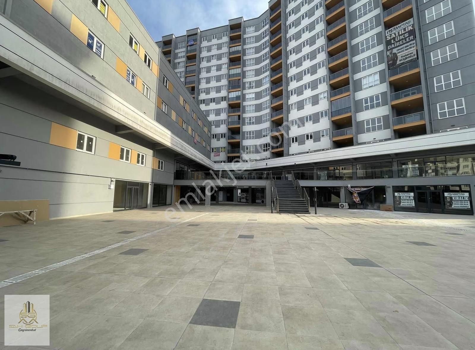 Avrupark Sitesinde Hastane Yolu Üzerinde Prestijli Dükkan - Görsel 11