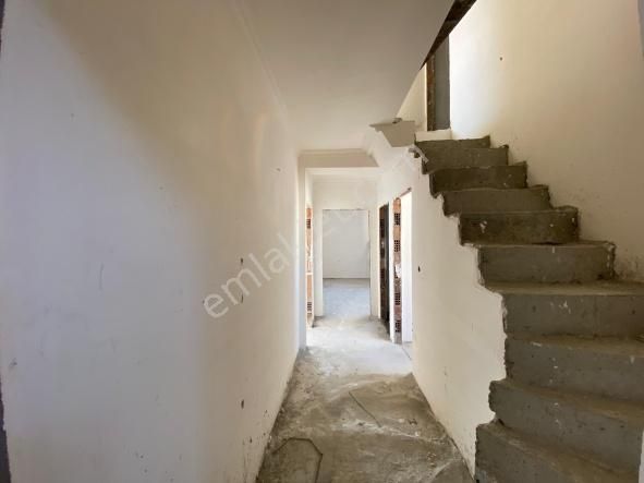 Zuhuratbaba'da Projeden Teslim Ferah Dublex Daire !! - Görsel 8