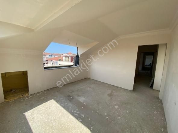 Zuhuratbaba'da Projeden Teslim Ferah Dublex Daire !! - Görsel 16