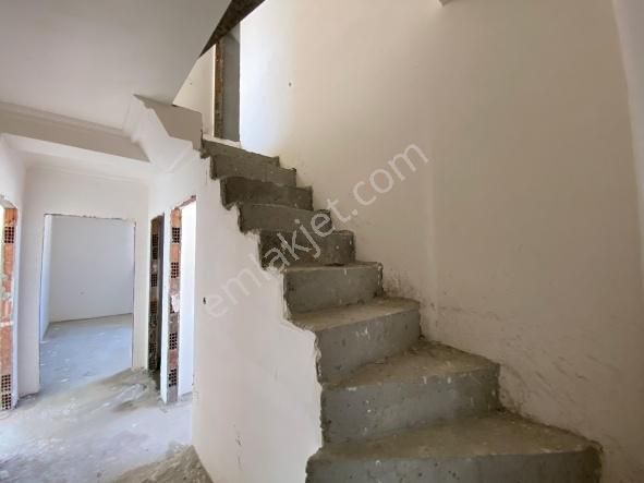 Zuhuratbaba'da Projeden Teslim Ferah Dublex Daire !! - Görsel 3