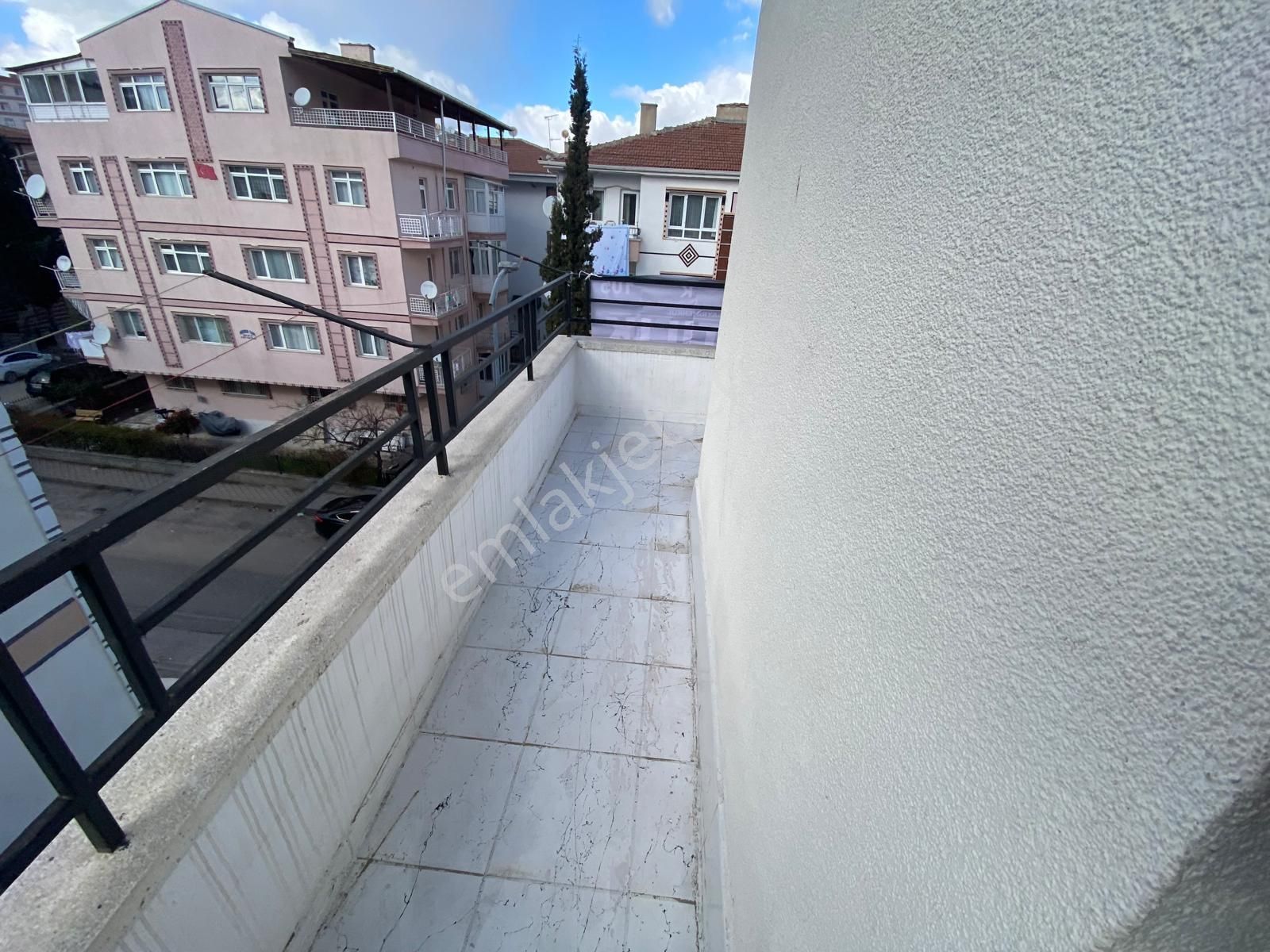 Sincan Selçuklu'da Katta Ön Cephe Masrafsız Full Yapılı Mükemmel Konumda 3+1 Daire - Görsel 23