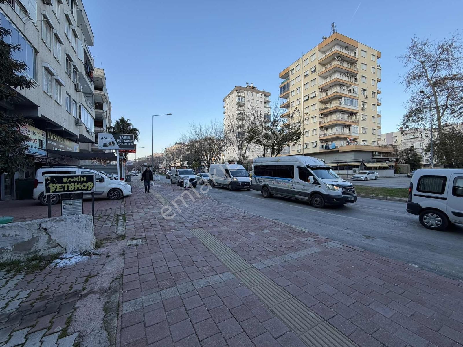 Fatih Caddesi İşlek Cadde Üzeri Kiralık Dükkan - Görsel 4