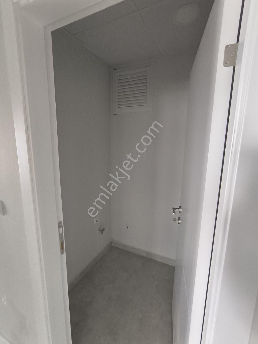 Ali Şeker'den Gökdelenler Bölgesinde Satılık Lüks 4+1 - Görsel 10