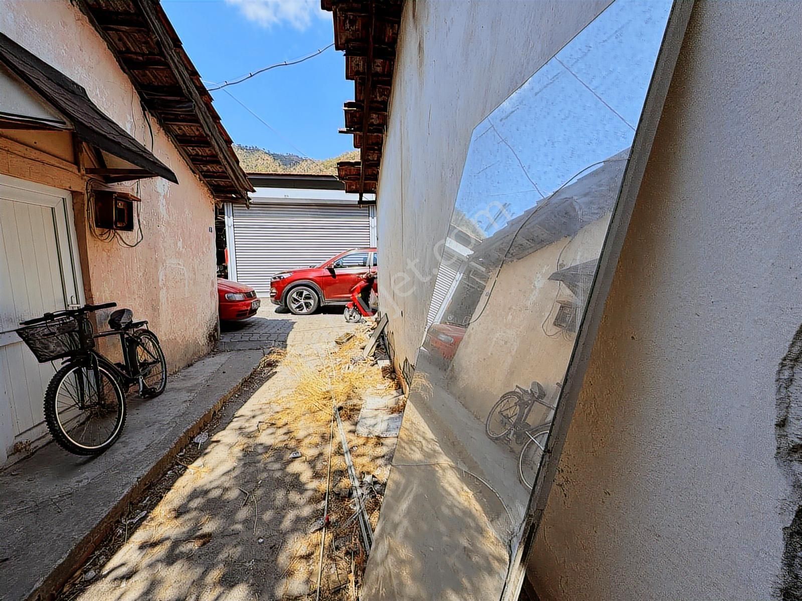 Göcekte Satılık Fırsat Müstakil Ev Ve Bahçesi - Görsel 3