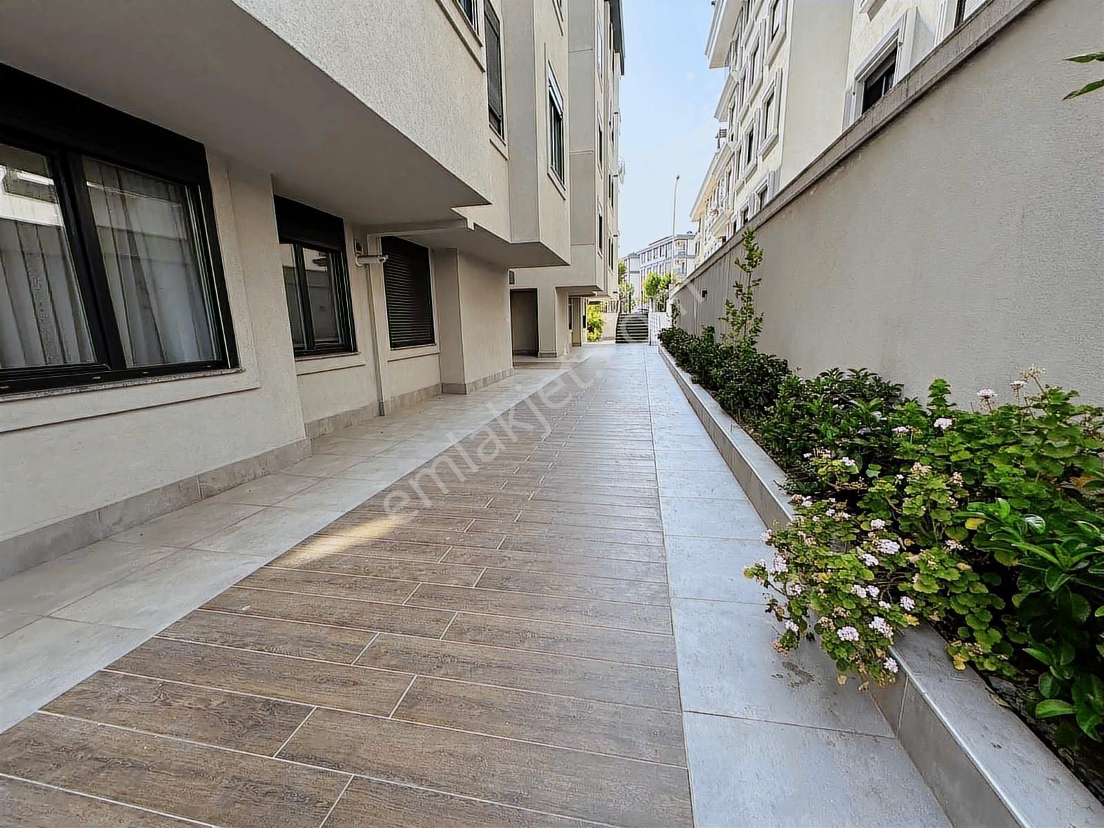 Bahçelievler Çalışlarda 4+2 220 M² Çift Girişli Teraslı Dubleks - Görsel 3