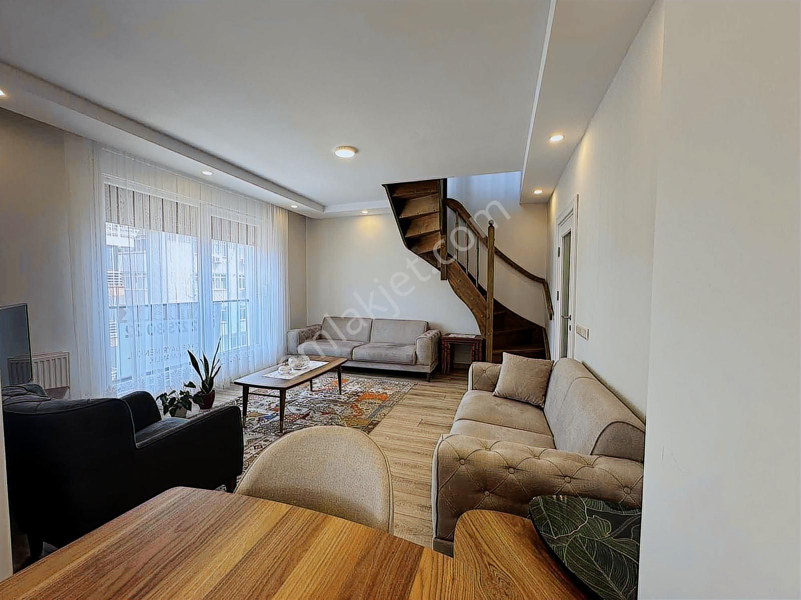 Bahçelievler Çalışlarda 4+2 220 M² Çift Girişli Teraslı Dubleks - Görsel 24