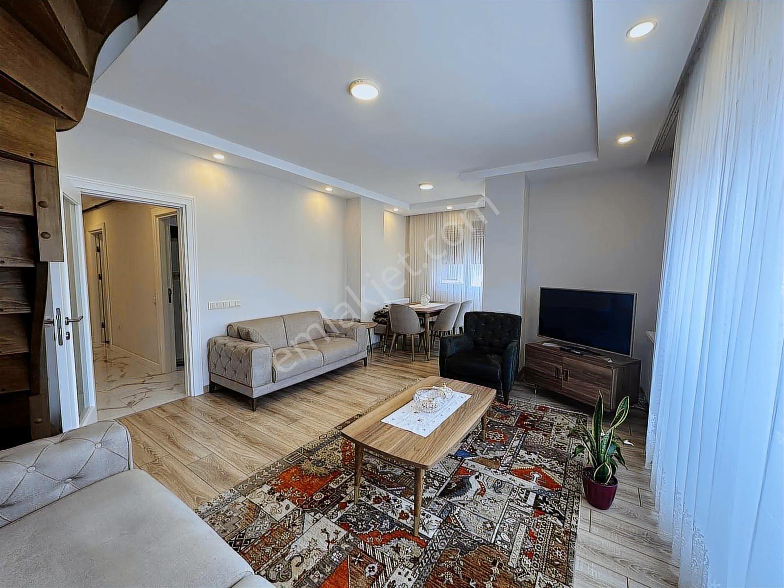 Bahçelievler Çalışlarda 4+2 220 M² Çift Girişli Teraslı Dubleks - Görsel 9