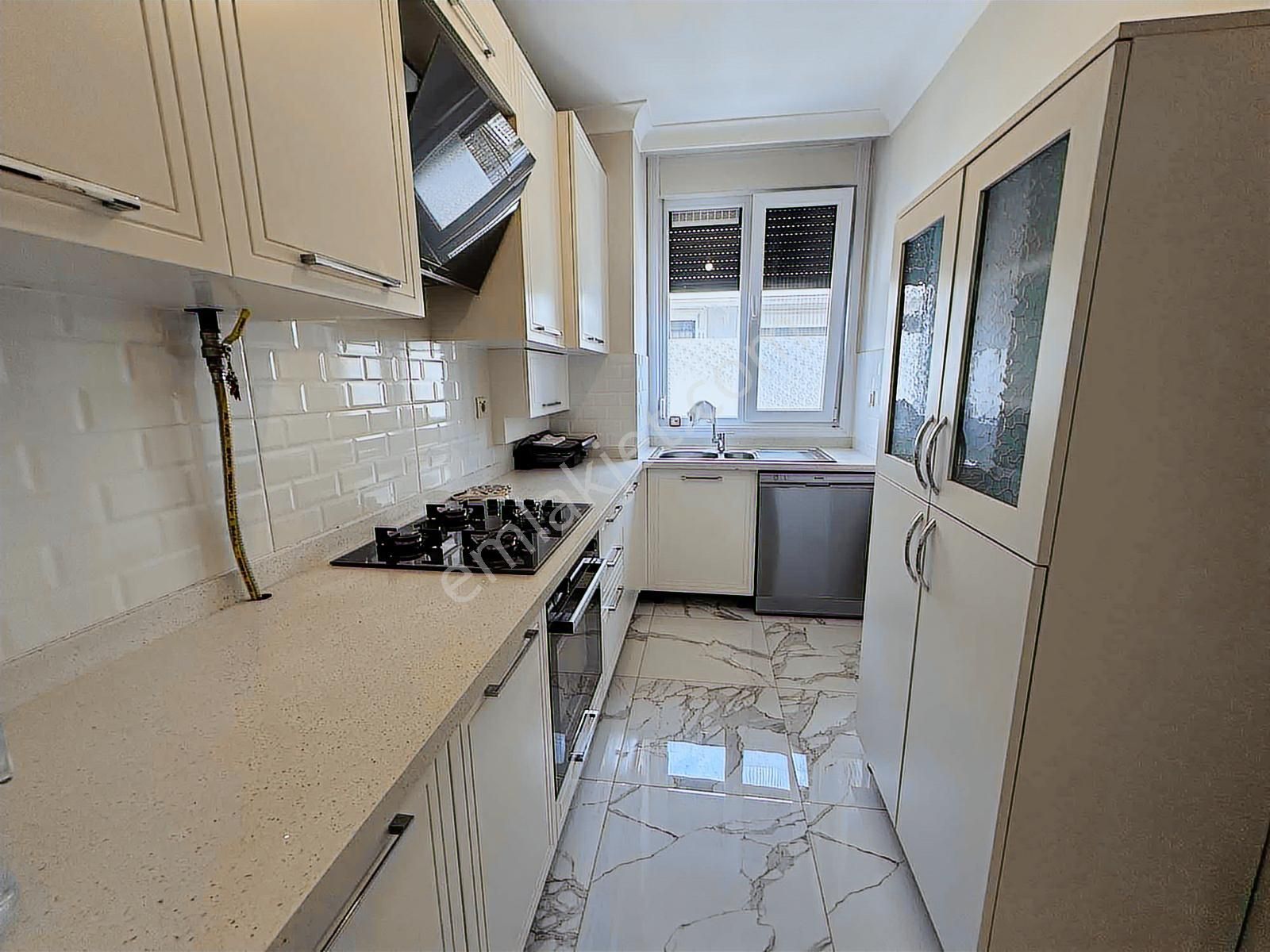 Bahçelievler Çalışlarda 4+2 220 M² Çift Girişli Teraslı Dubleks - Görsel 7