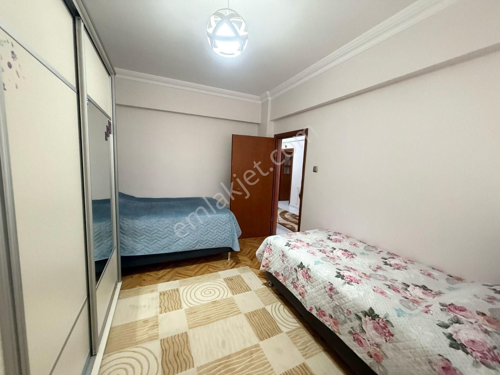 Atanora Vadi'den Mürsel Uluçta Ara Kat Geniş Metraj Kombili Yapılı 3+1 - Görsel 24