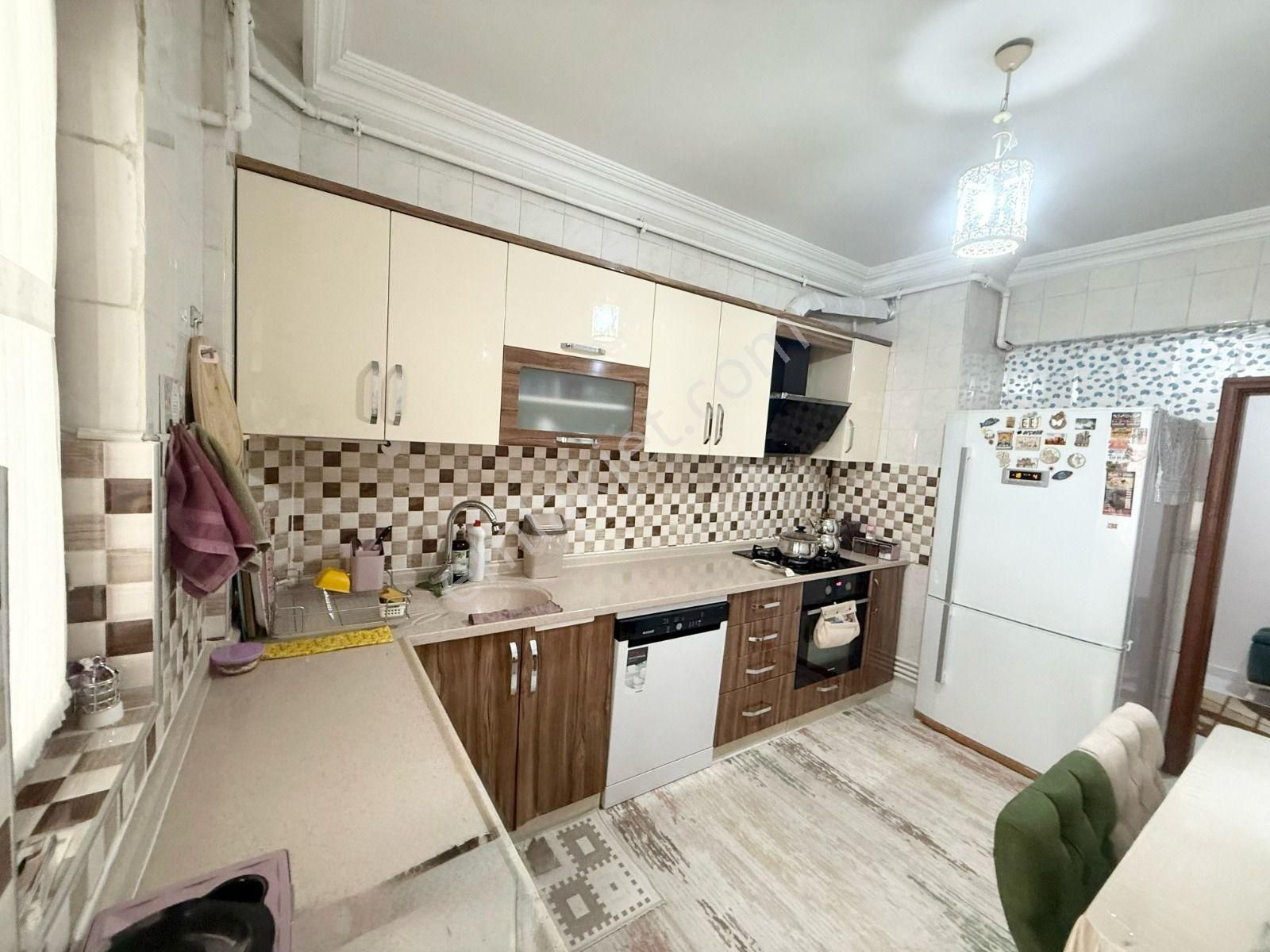 Atanora Vadi'den Mürsel Uluçta Ara Kat Geniş Metraj Kombili Yapılı 3+1 - Görsel 13