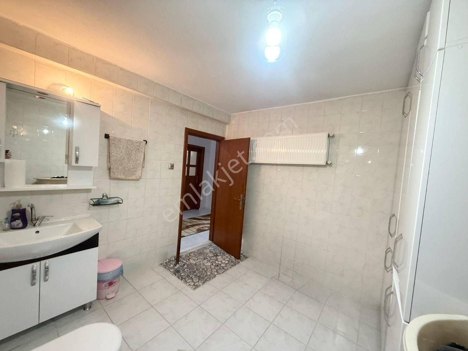 Atanora Vadi'den Mürsel Uluçta Ara Kat Geniş Metraj Kombili Yapılı 3+1 - Görsel 31