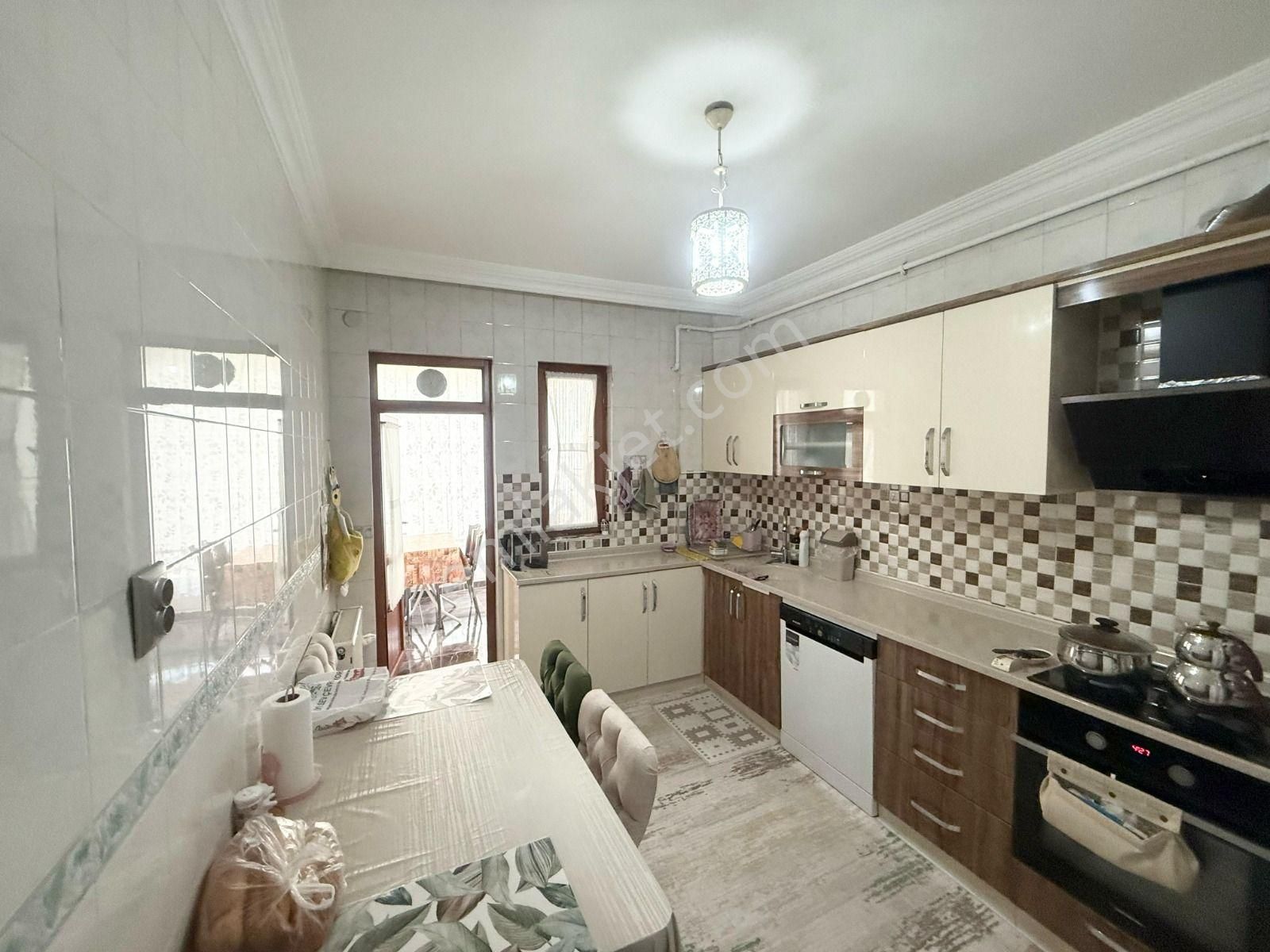 Atanora Vadi'den Mürsel Uluçta Ara Kat Geniş Metraj Kombili Yapılı 3+1 - Görsel 9