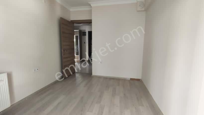 Demirköprü İzban Ve Nergiz Yakını 2+1 Köşe Daire Cb-ph - Görsel 6