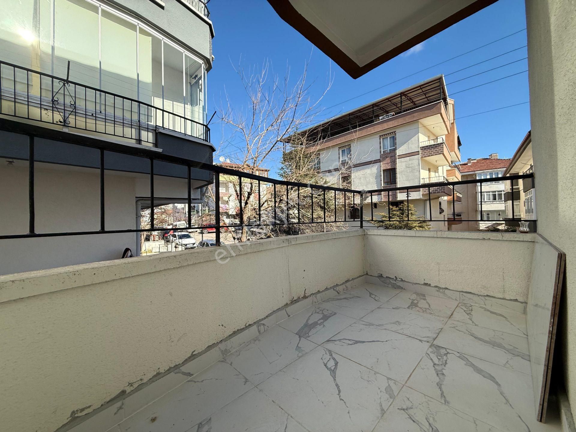 Refik Saydam Cad. Yakını Orta Kat 3+1 Manzaralı Full Yapılı - Görsel 5
