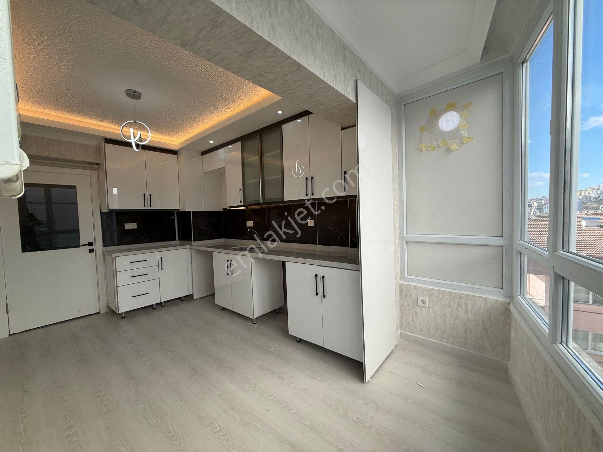 Refik Saydam Cad. Yakını Orta Kat 3+1 Manzaralı Full Yapılı - Görsel 17
