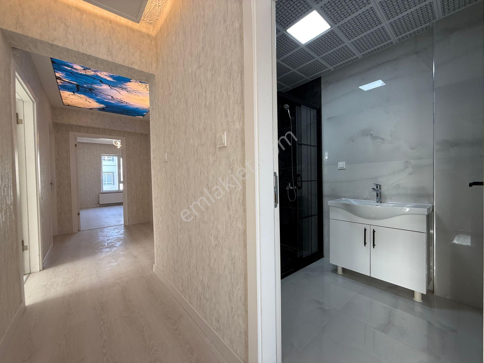 Refik Saydam Cad. Yakını Orta Kat 3+1 Manzaralı Full Yapılı - Görsel 24