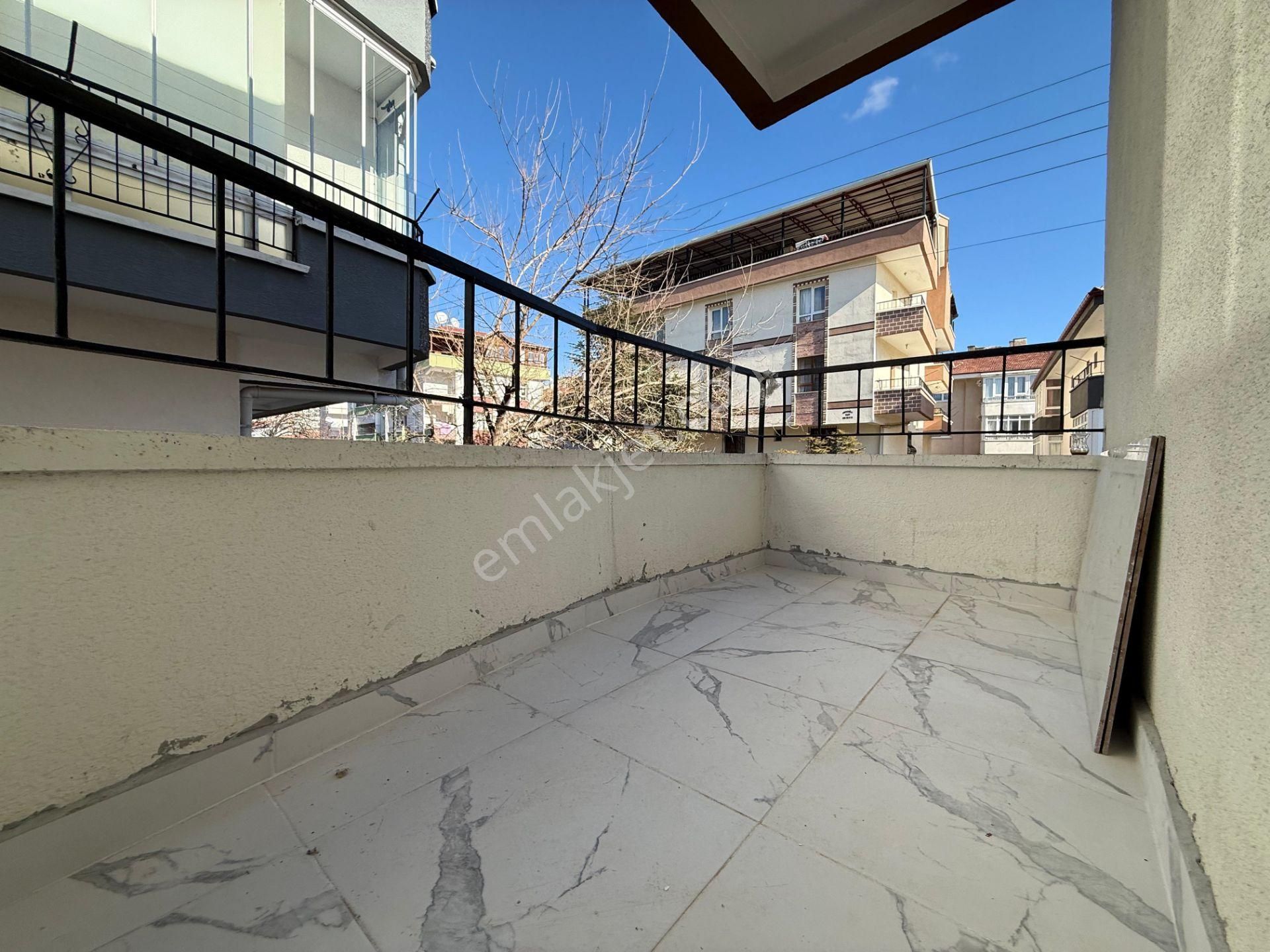 Refik Saydam Cad. Yakını Orta Kat 3+1 Manzaralı Full Yapılı - Görsel 34