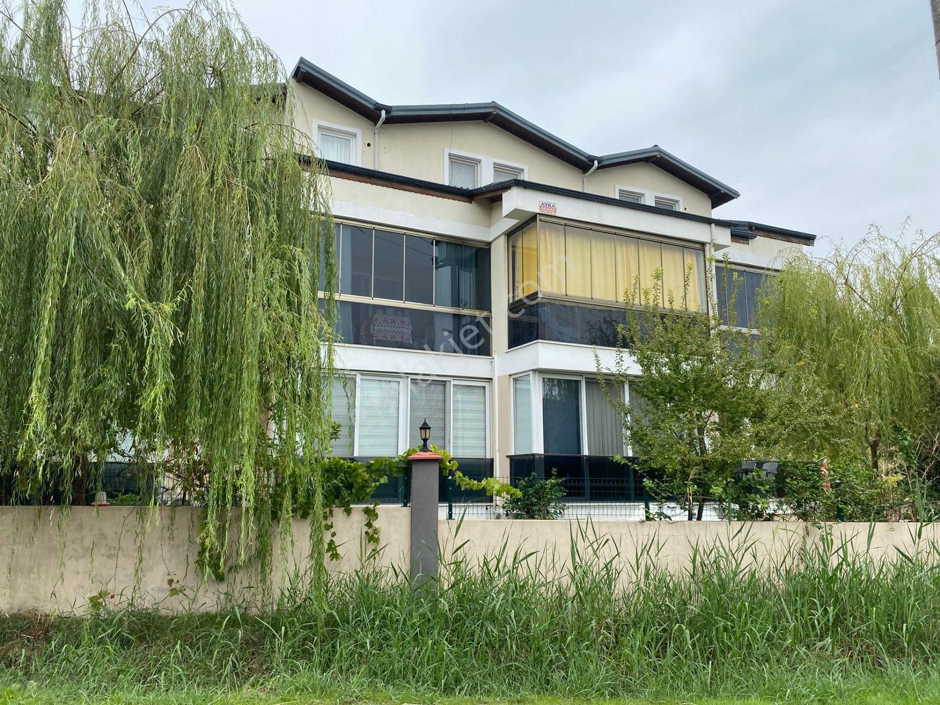 Göle 300 Mt Sıfır Eşyalı 1+1 Daire